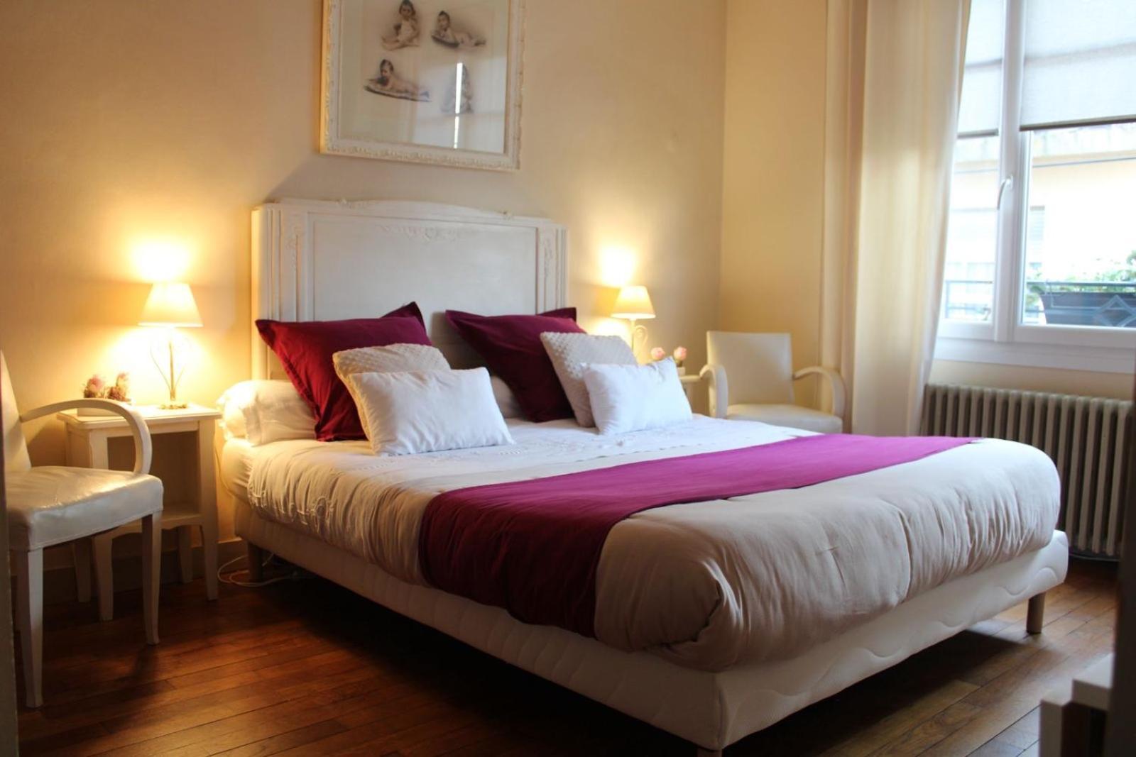 Queen Room,1661717774:JPEG