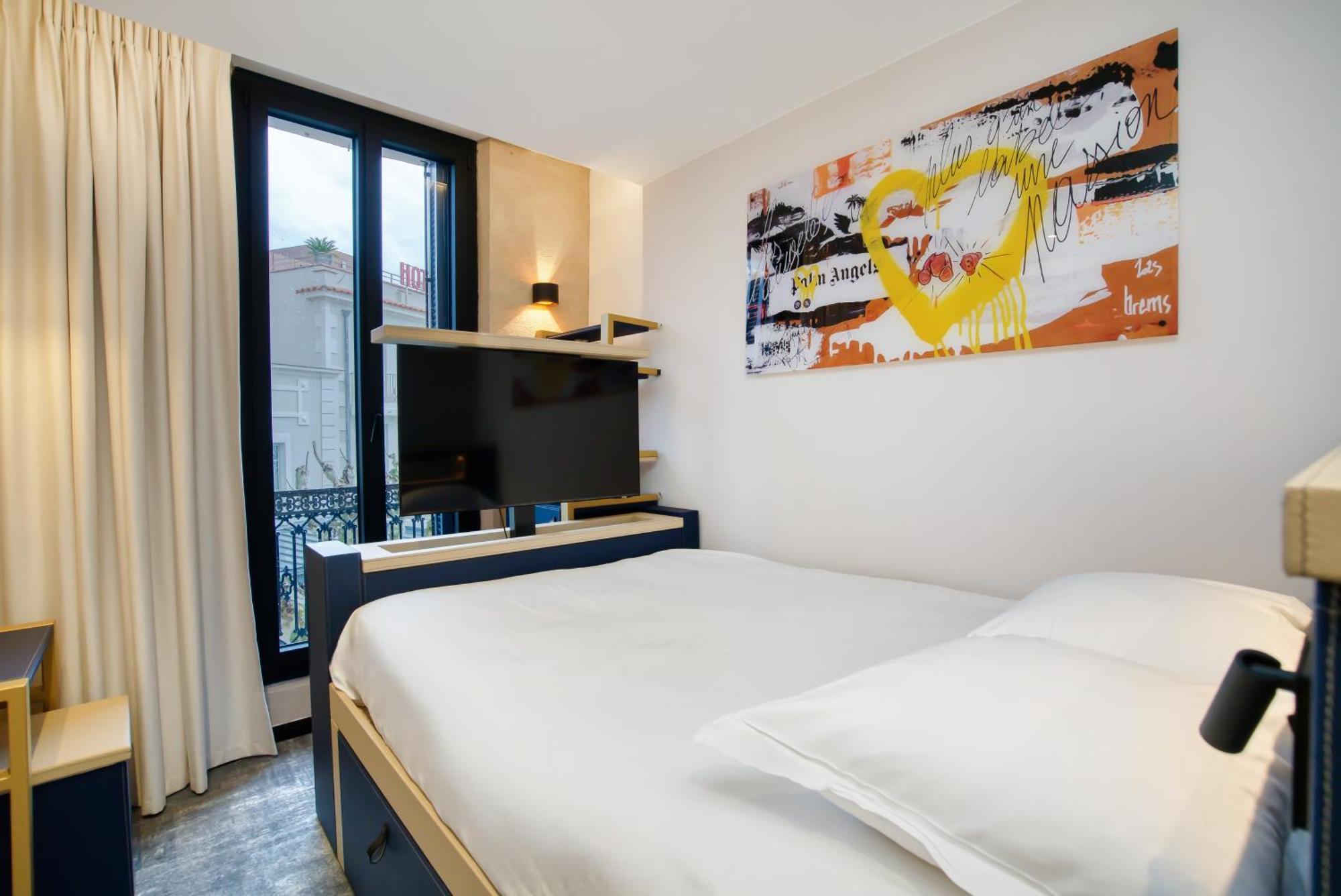 Large Double Room