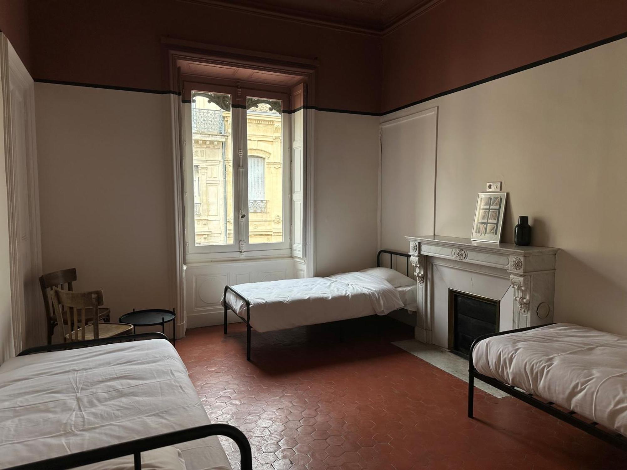 Triple Room –