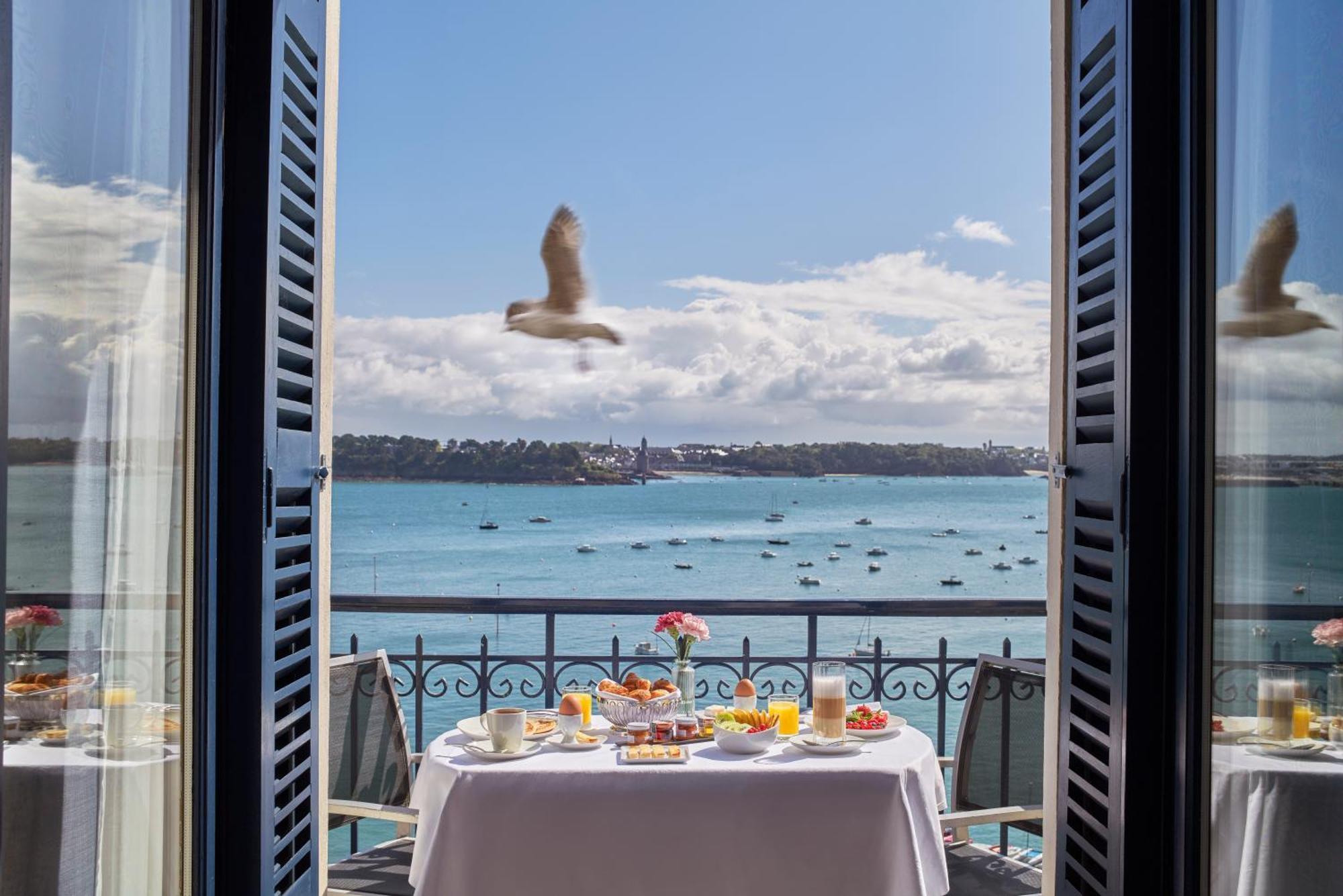 Double or Twin Room Prestige Sea View