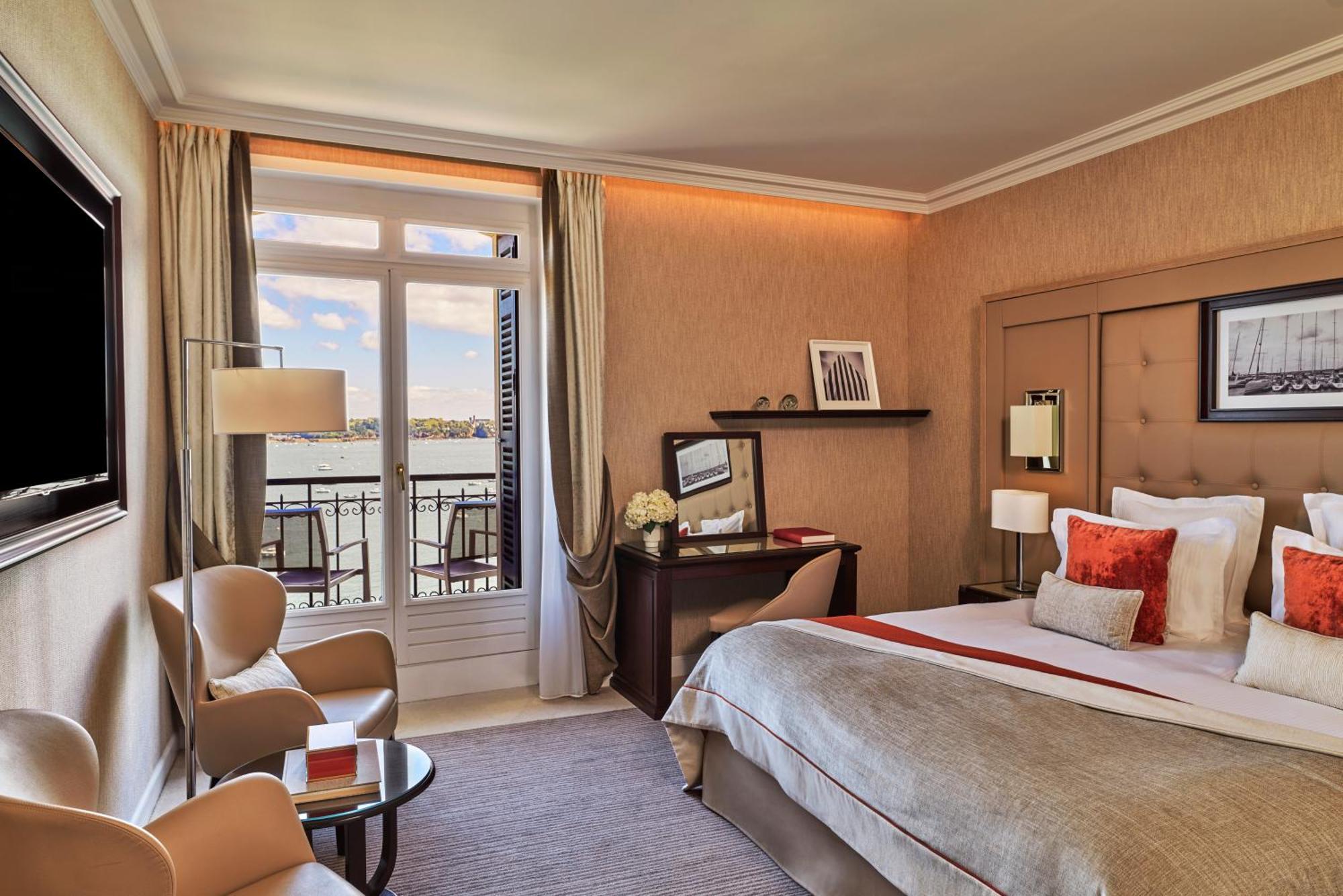 Deluxe Double or Twin Room Sea View