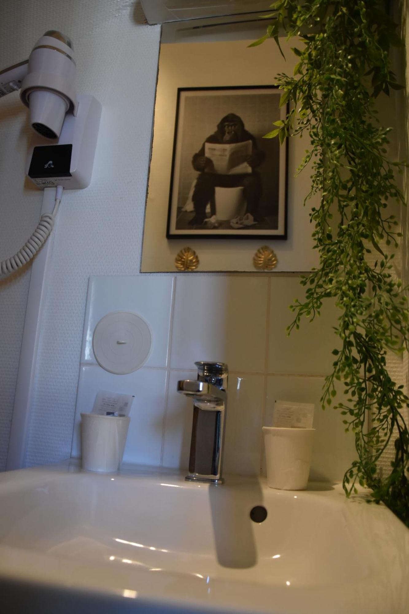 Double Room Private Bathroom