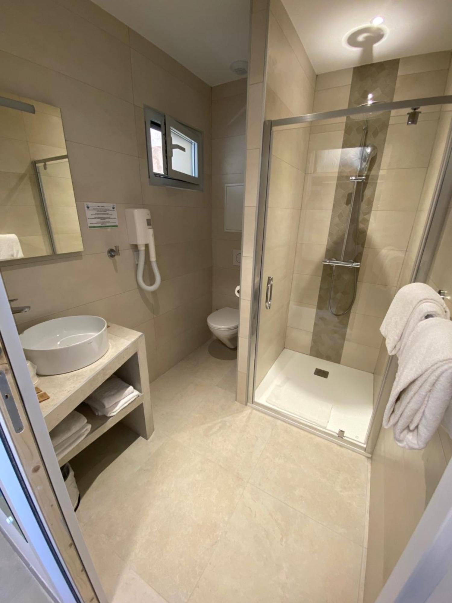 Superior Quadruple Room,1665407352:JPEG