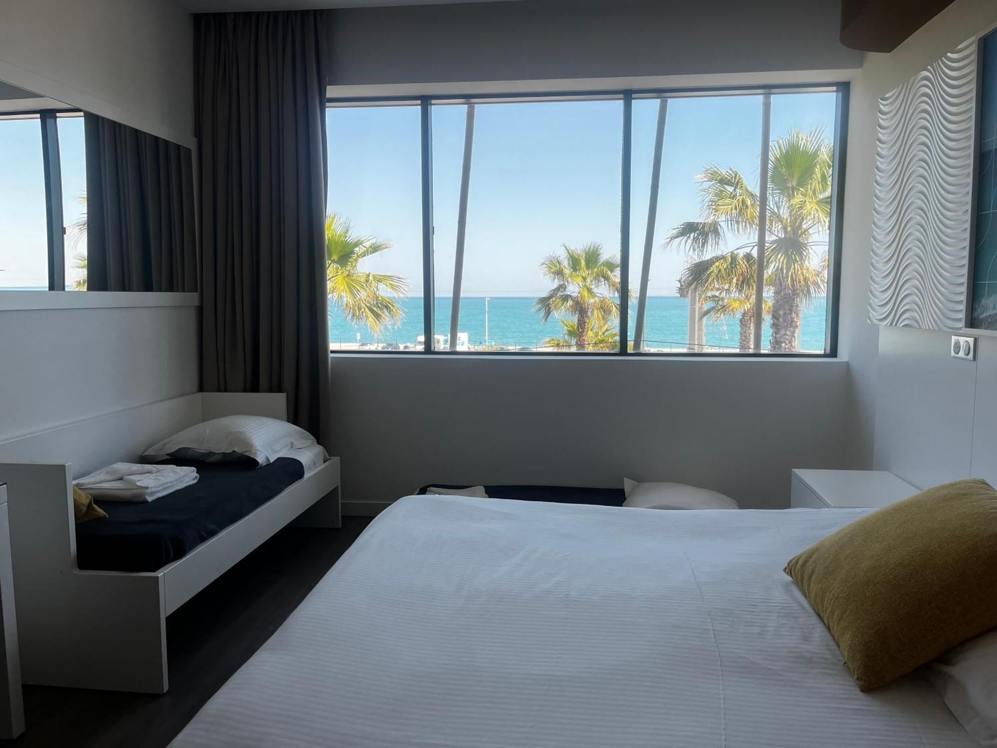Family Room with Sea View