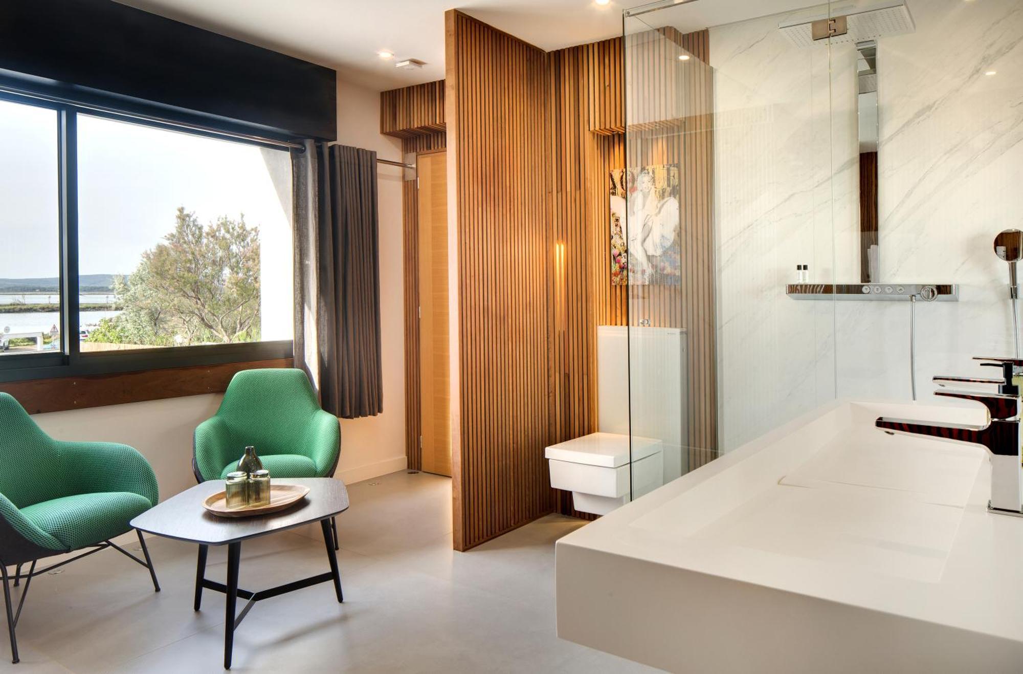Queen Room Sea View