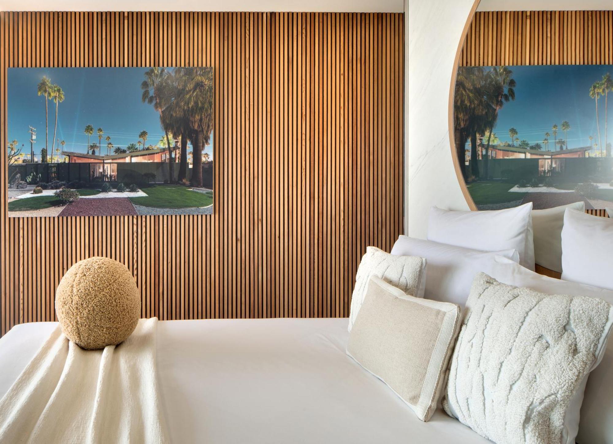 Queen Room Sea View