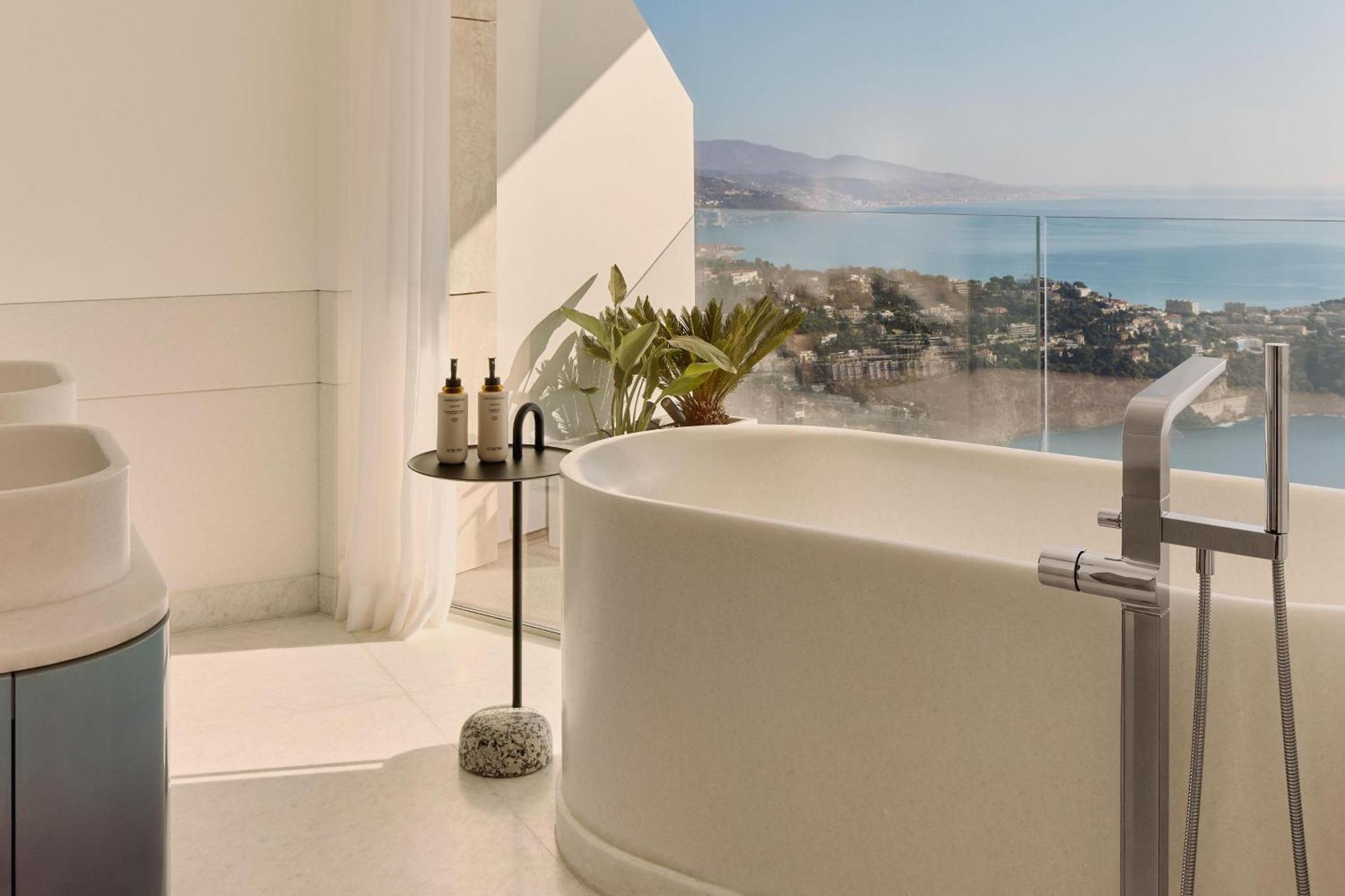 Suite con 2 Camere da Letto e Vista Mare