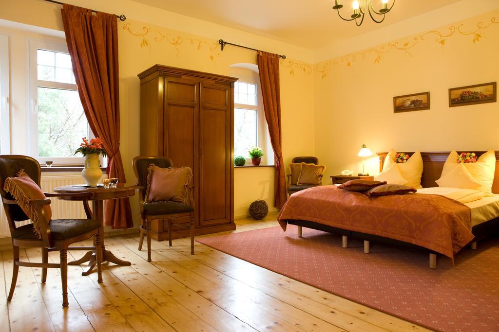 Classic Double Room Balcony,167745423:JPEG