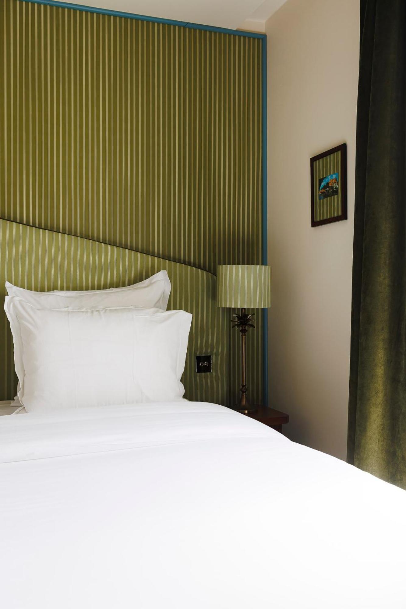 Quadruple Room,1678624987:JPEG