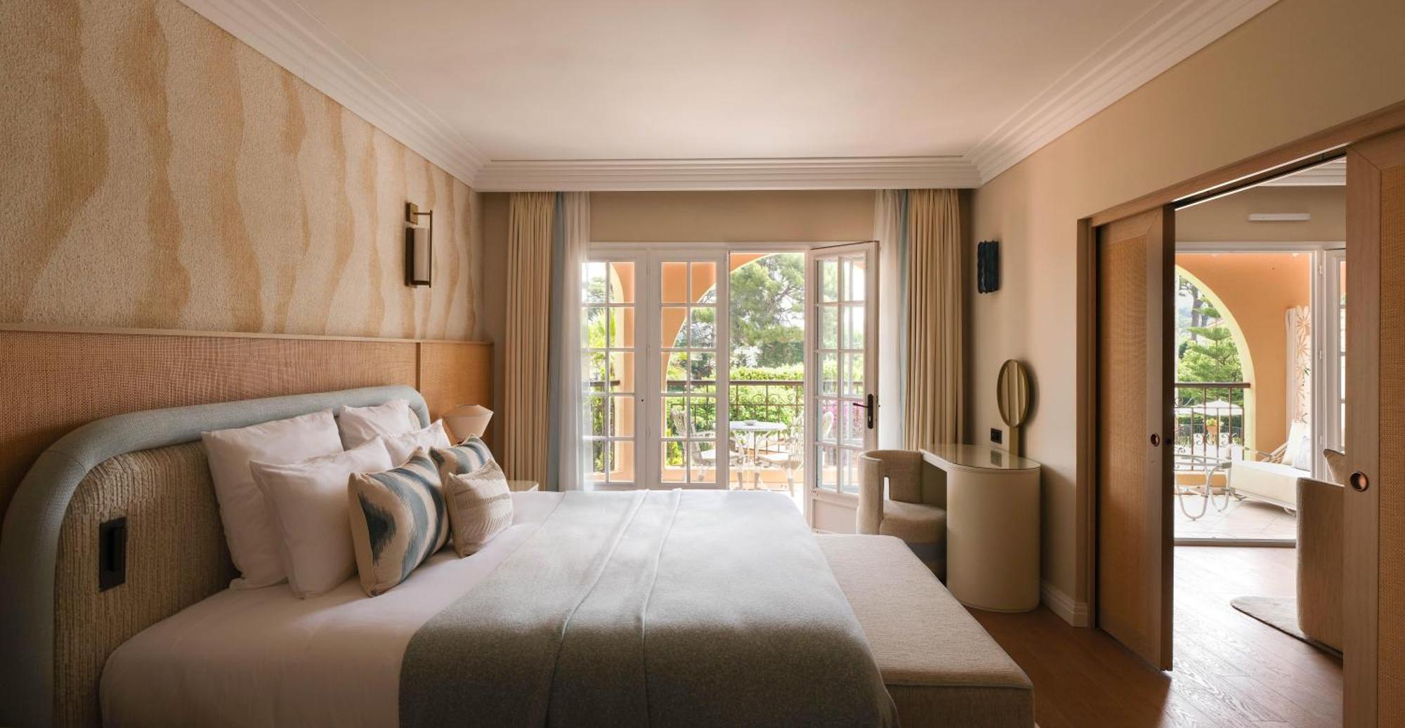 Suite mit Poolblick