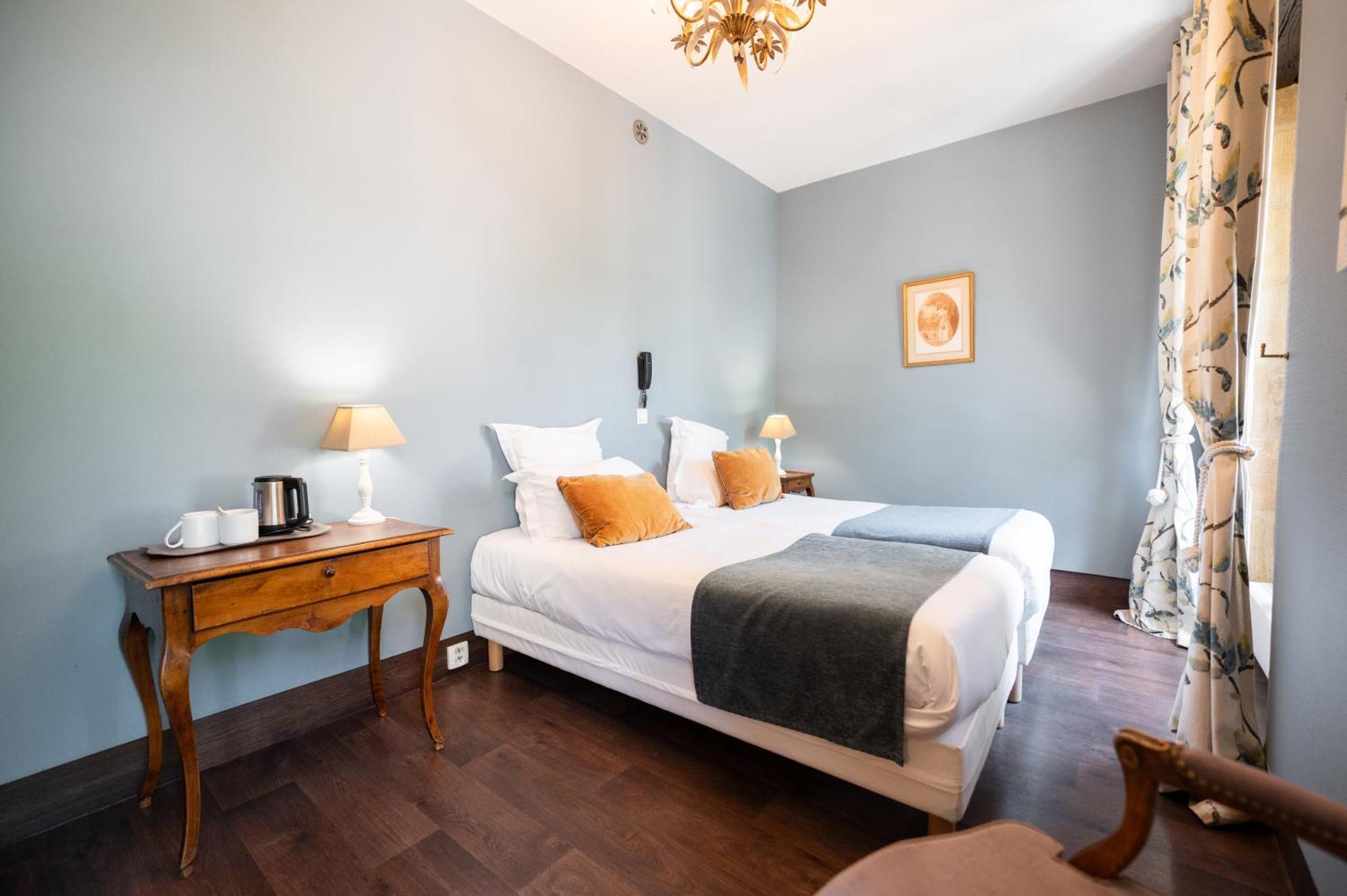 Standard Twin Room,1689839113:JPEG