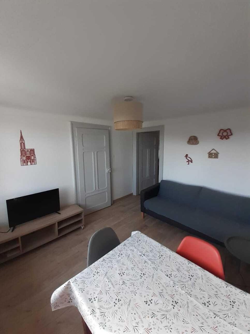 Two-Bedroom Apartment City View