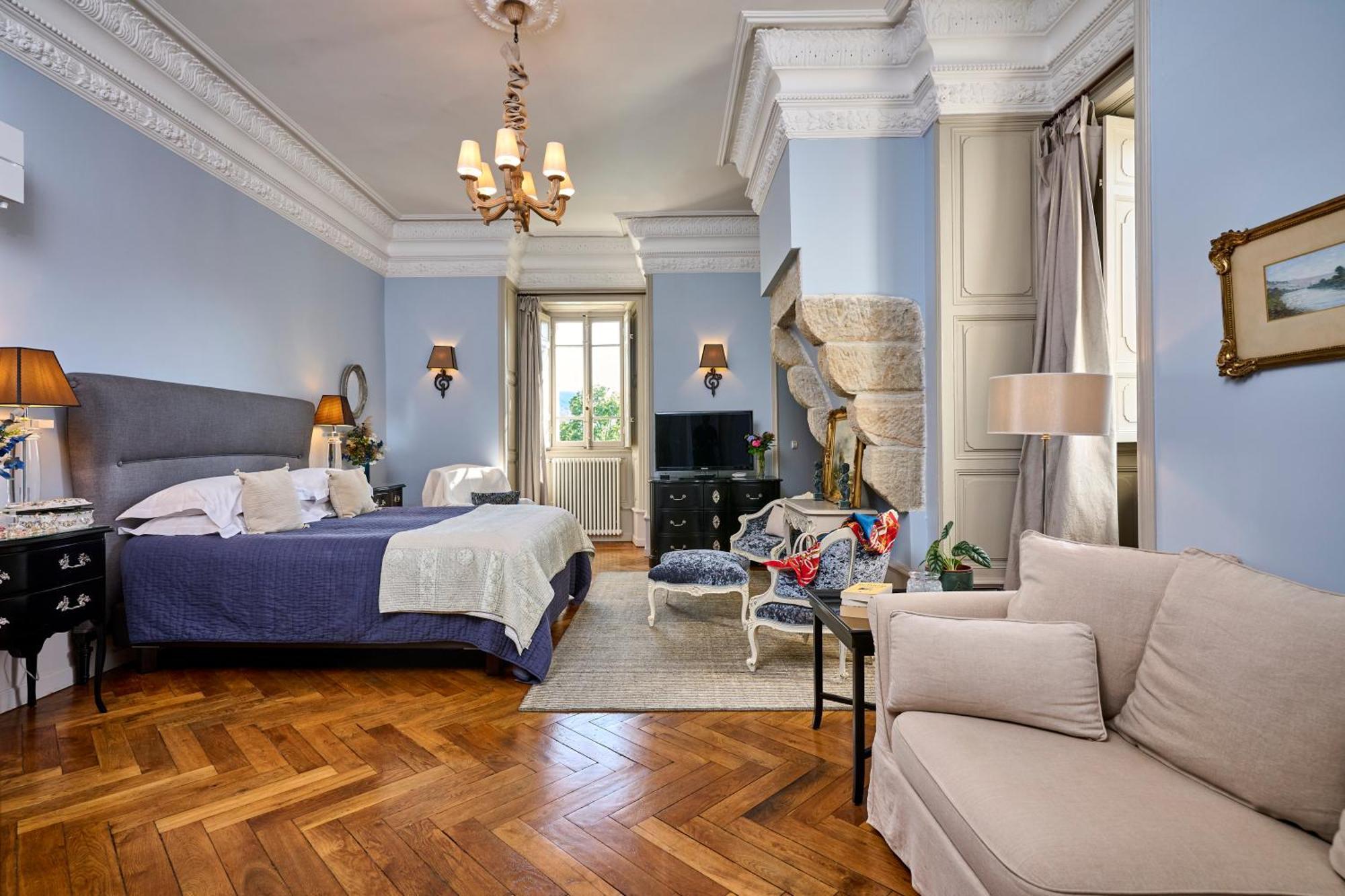 Louise Junior Suite