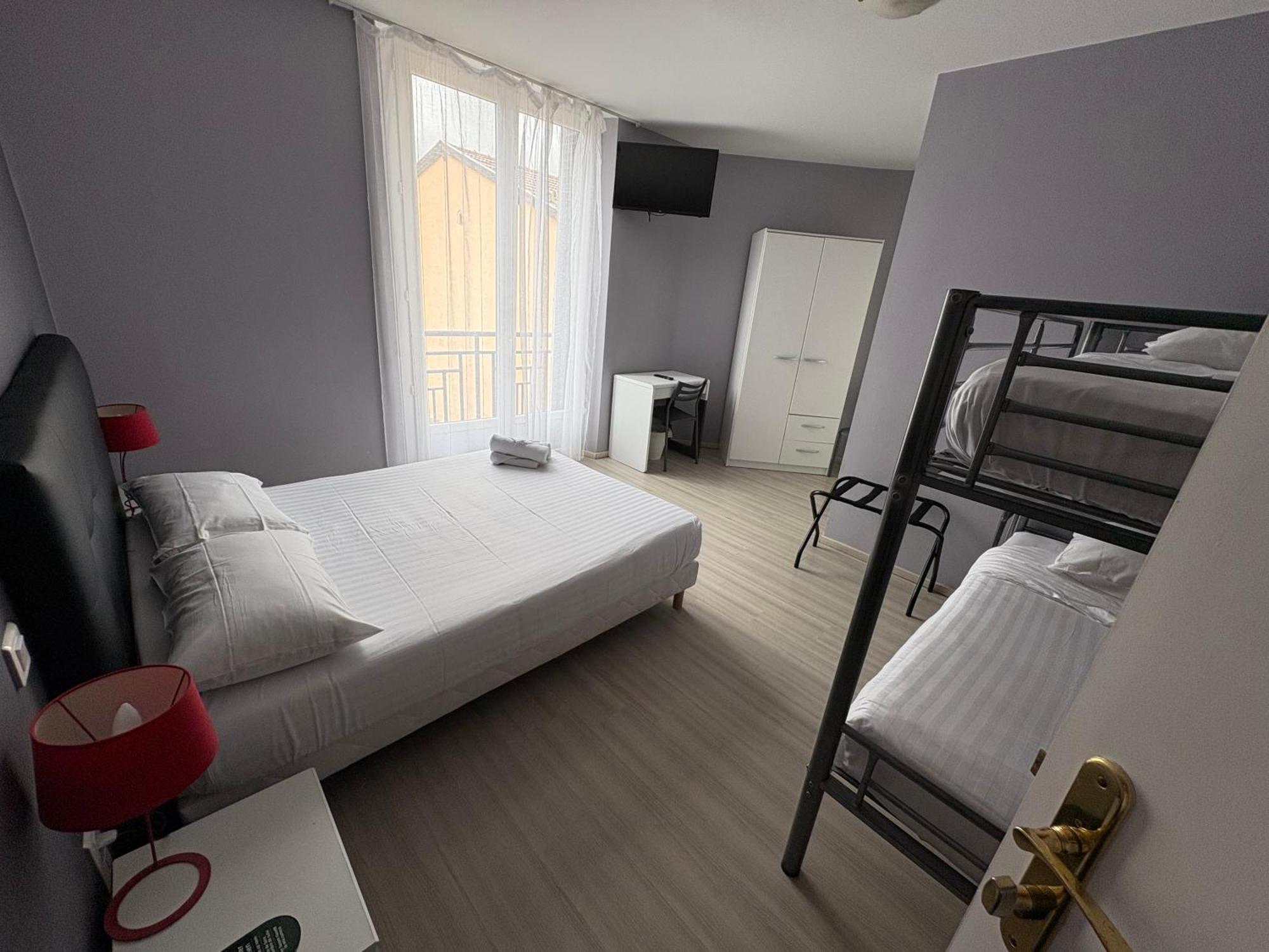 Standard Quadruple Room