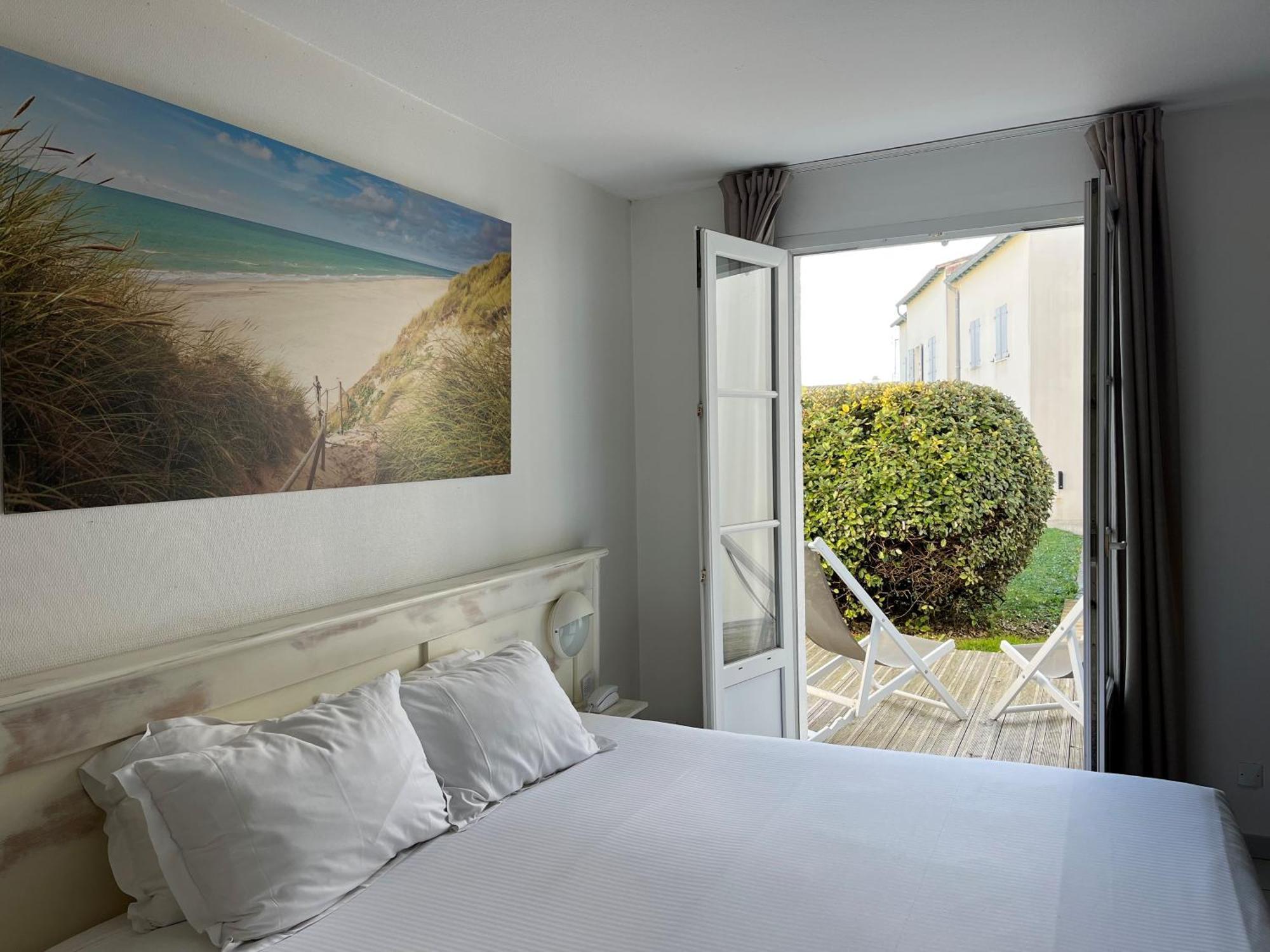 Double Room Terrace Wellness Centre access Garden View