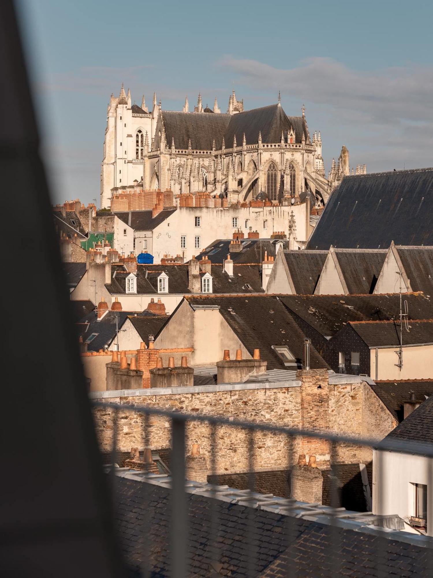 Double Room with Balcony,1698852593:JPEG