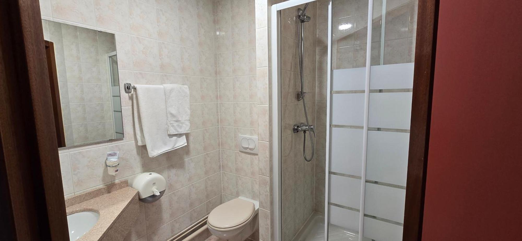 Double Room,1698947202:JPEG