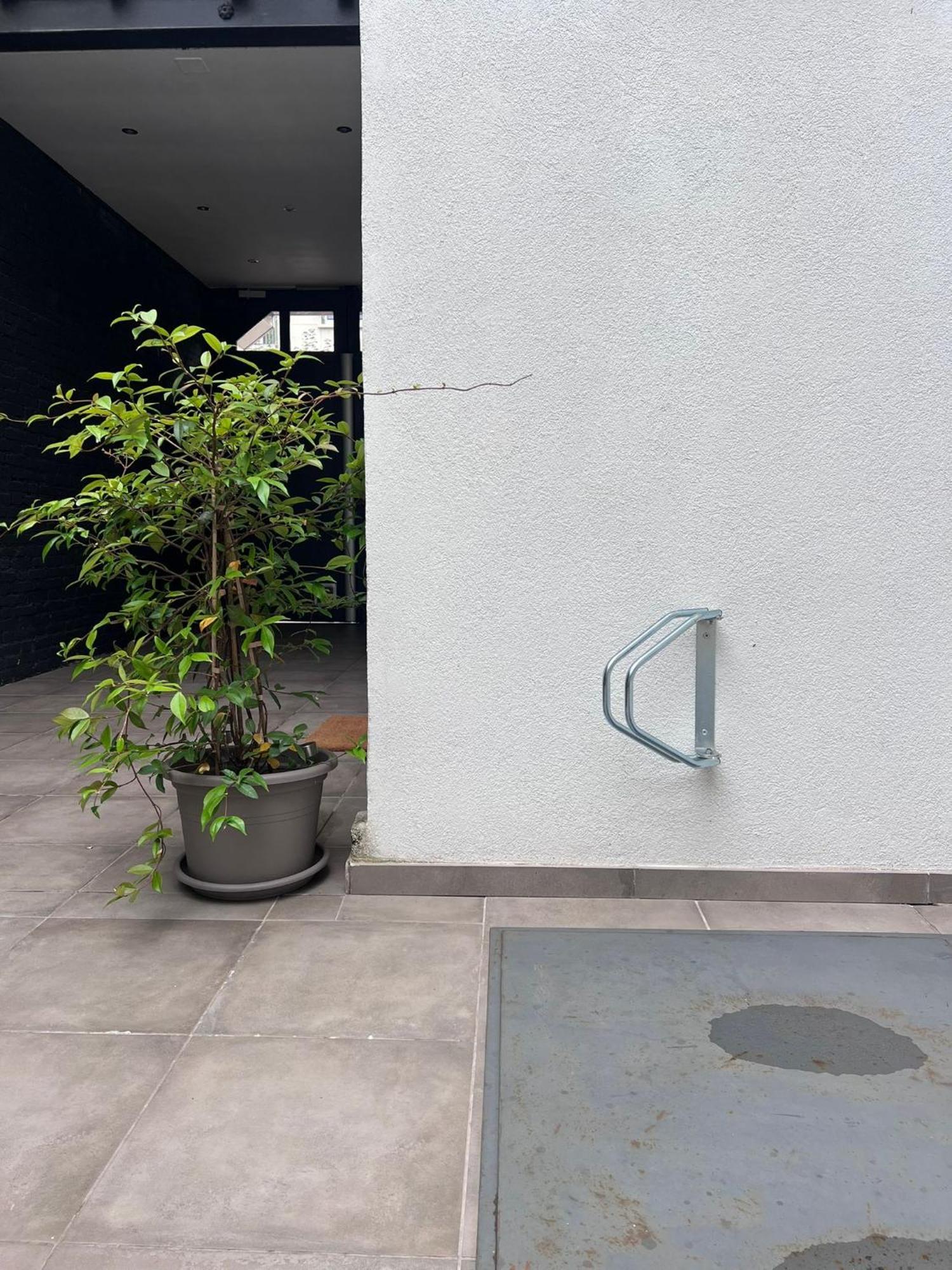 Single Room Private Bathroom