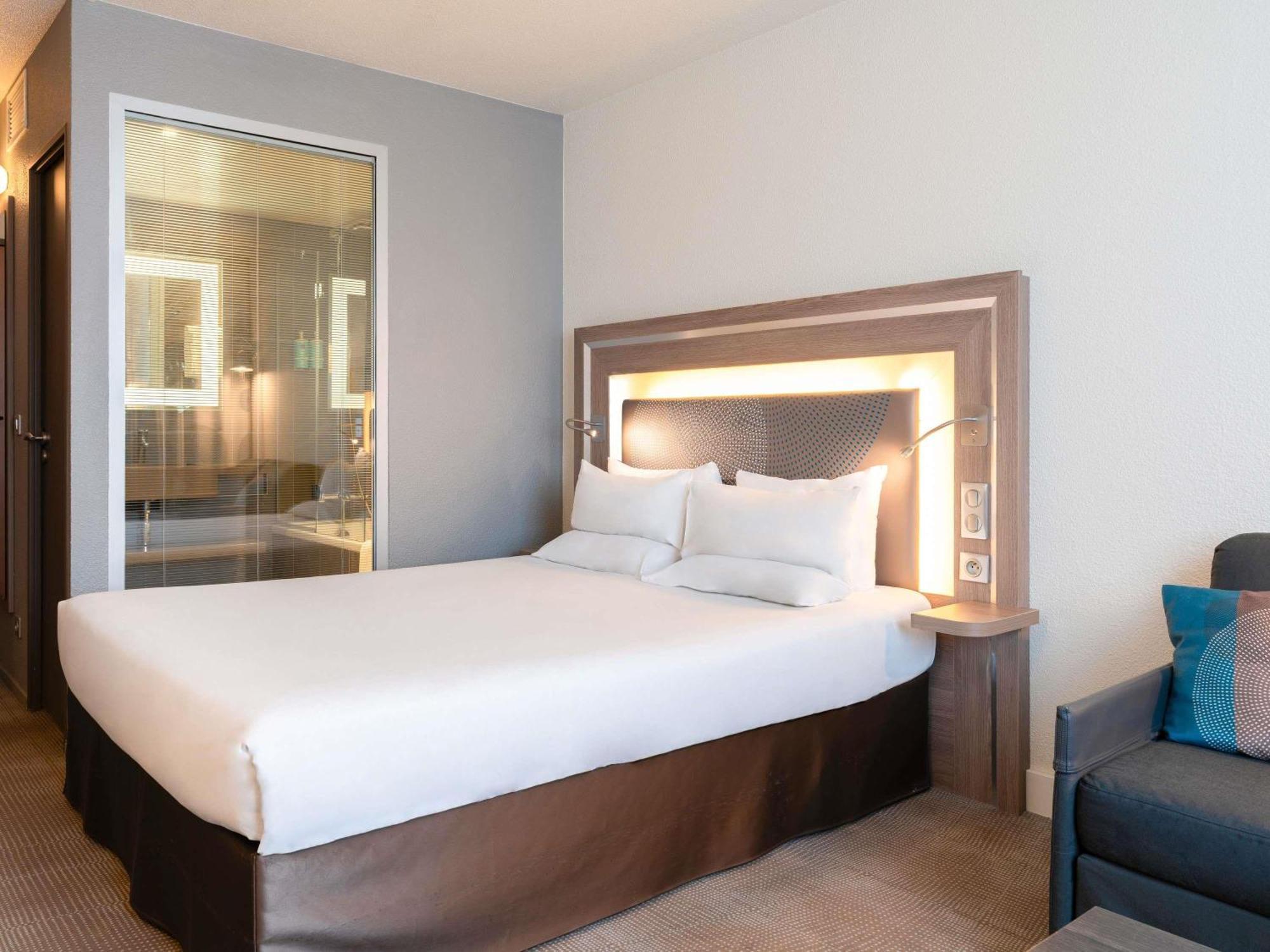 2 Double Rooms next to each other,1704868306:JPEG