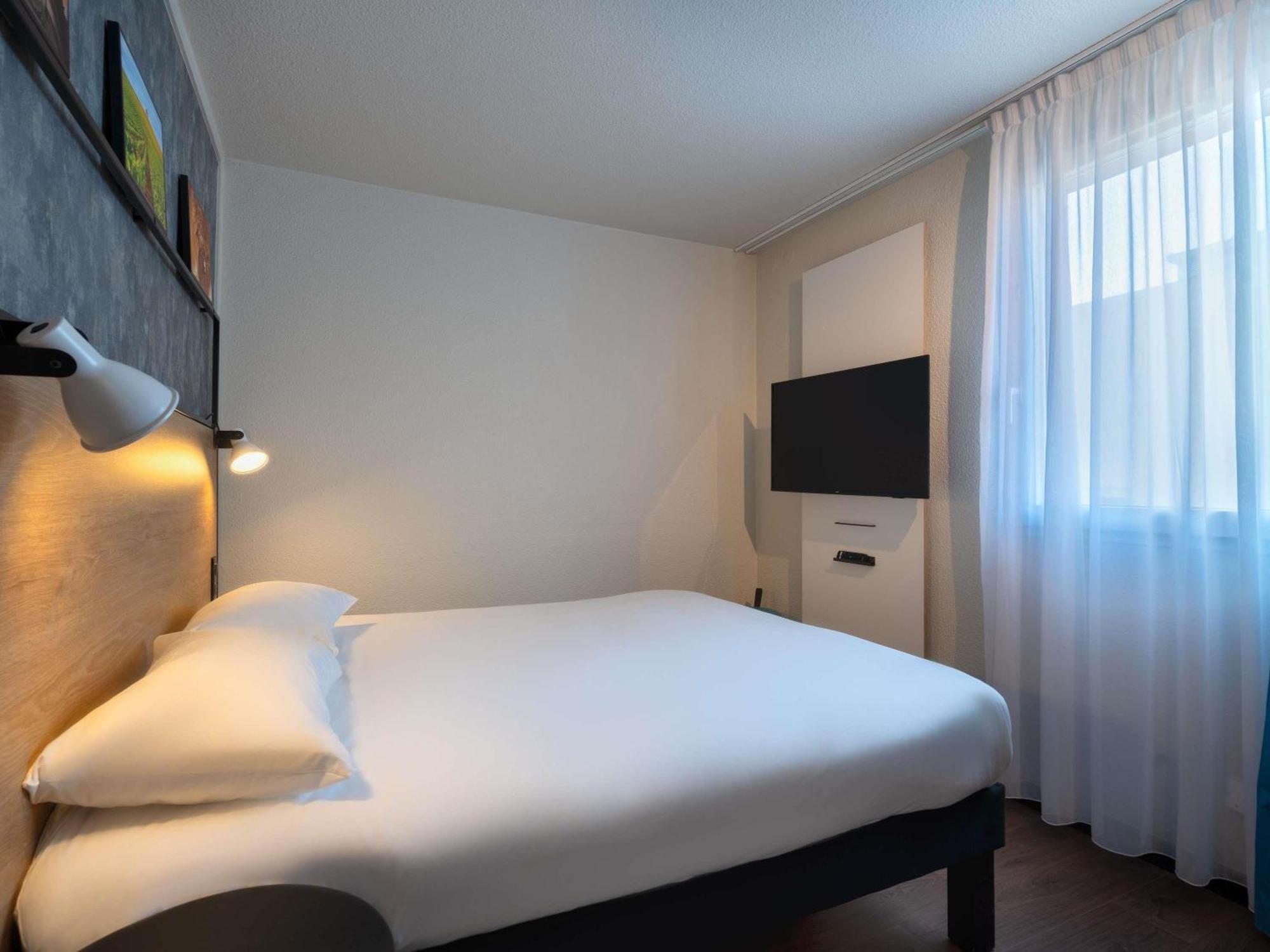 Classic Double Room - Mobility Accessible