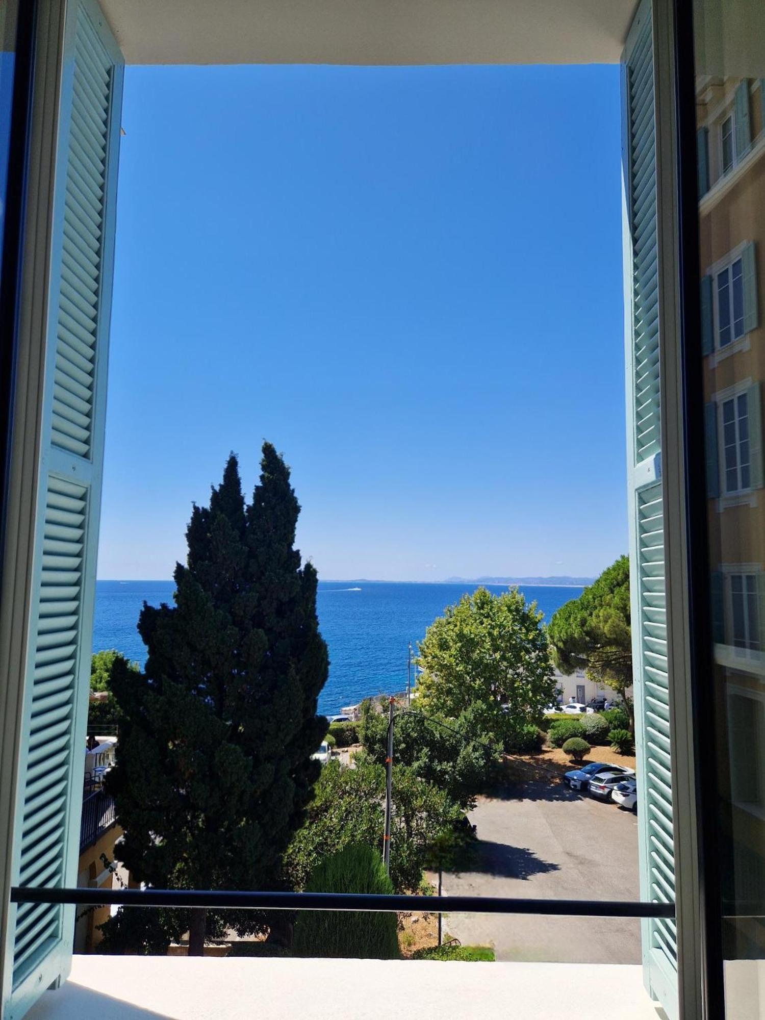 Camera Matrimoniale con Vista Mare - Dependance - Accesso Tramite Scalini