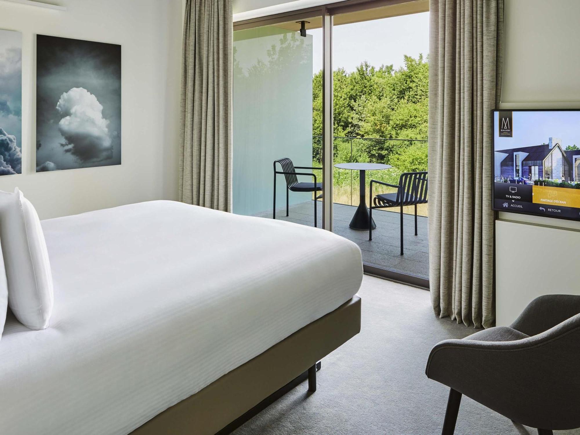 Executive Room One King Bed or Two Single Beds Two Terraces Forest View,1705060471:JPEG