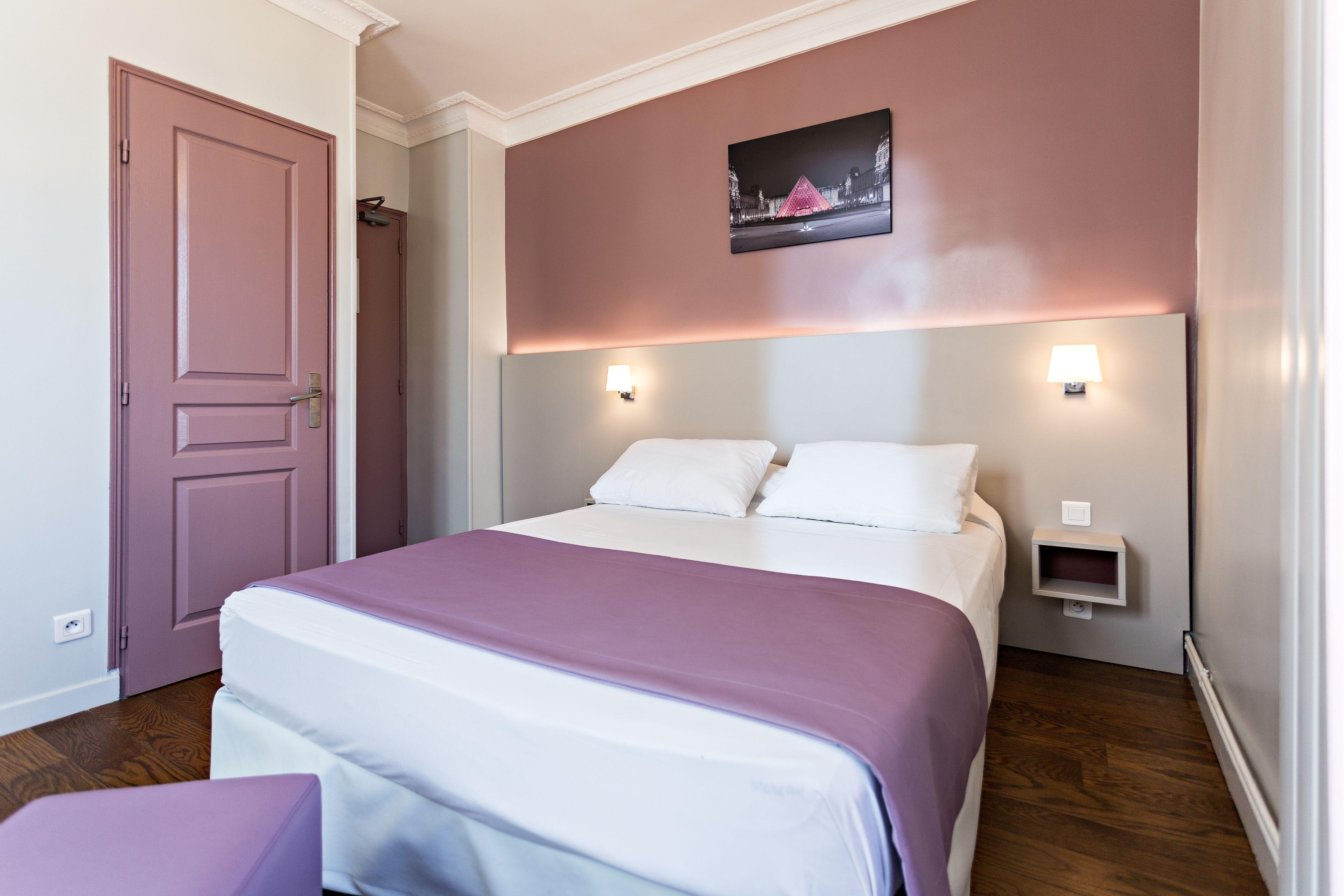 Double Room,1742577268:JPEG