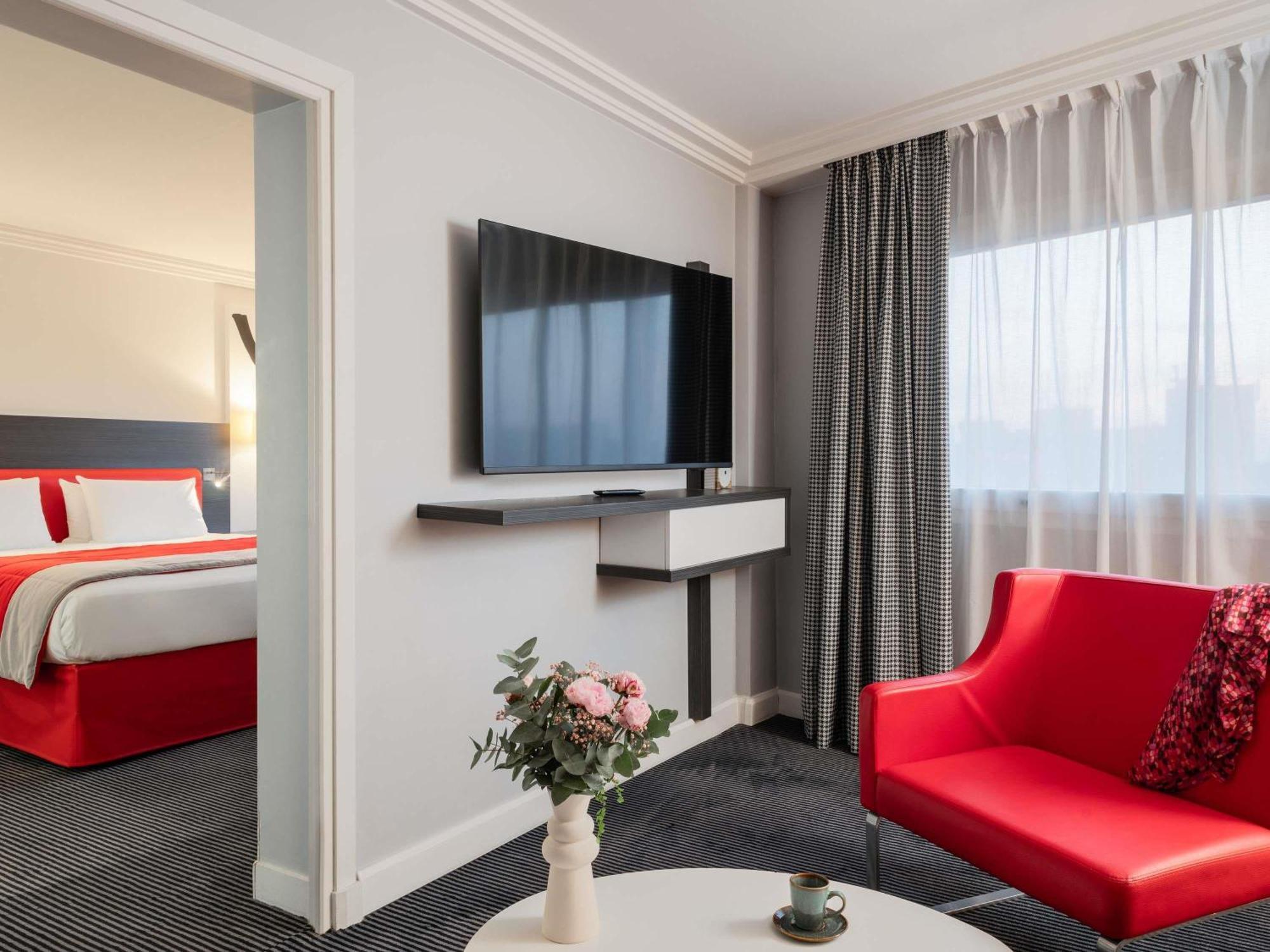 Suite One Double Bed One Double Sofa Bed