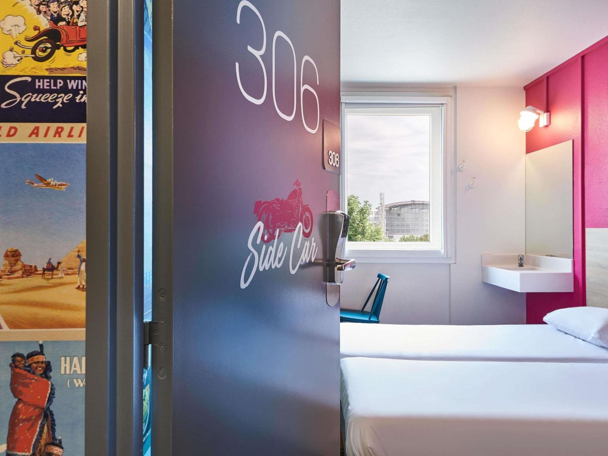 Side-Car Twin Room