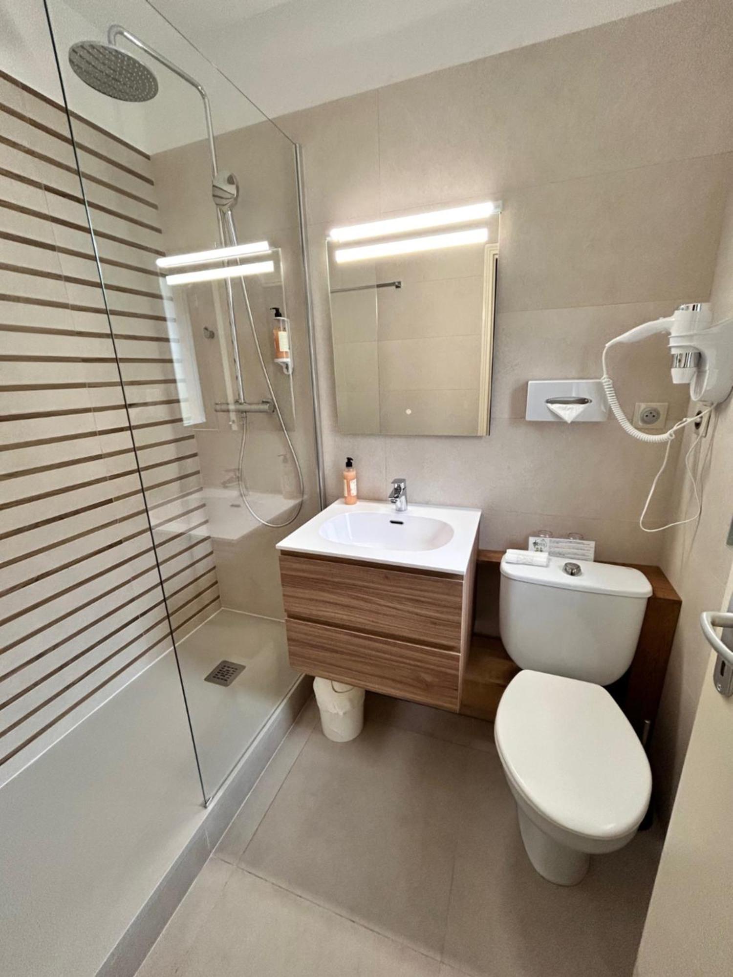 Small Standard Double Room Mountain Side 13m²
