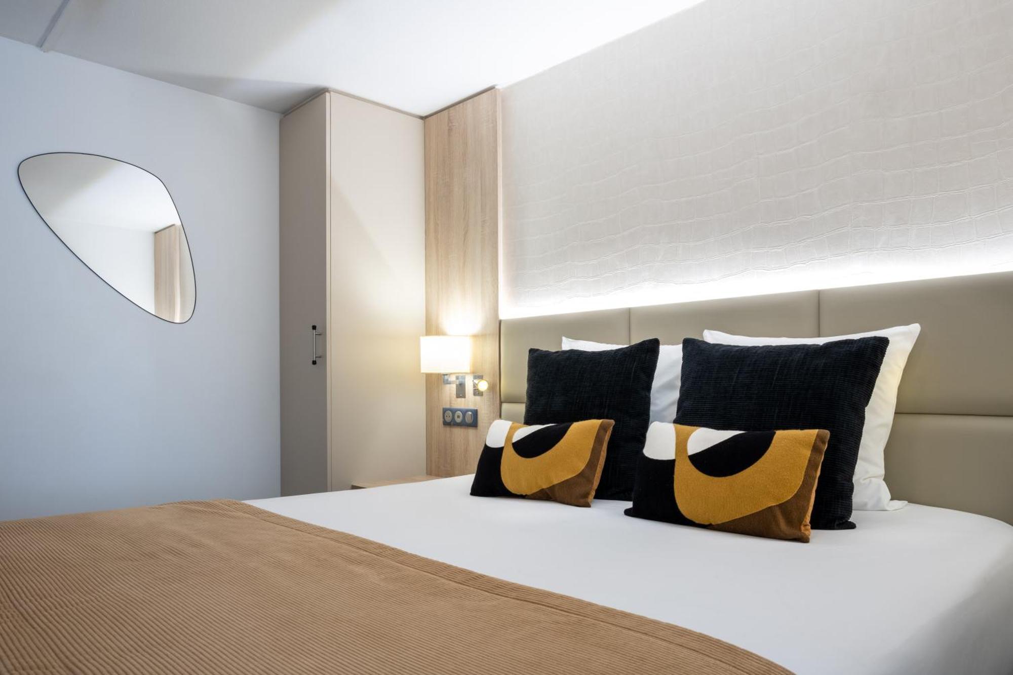 Double Room,1722883967:JPEG