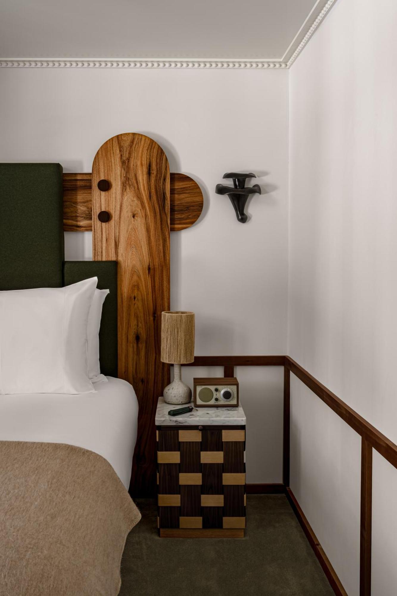 Olympique Deluxe,1722883624:JPEG