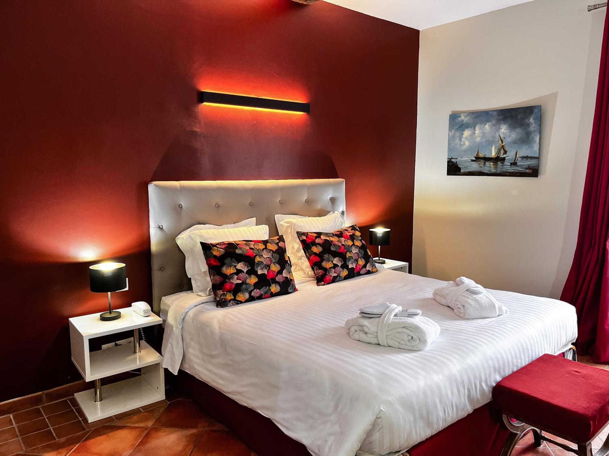 Superior Double Room,1729984234:JPEG