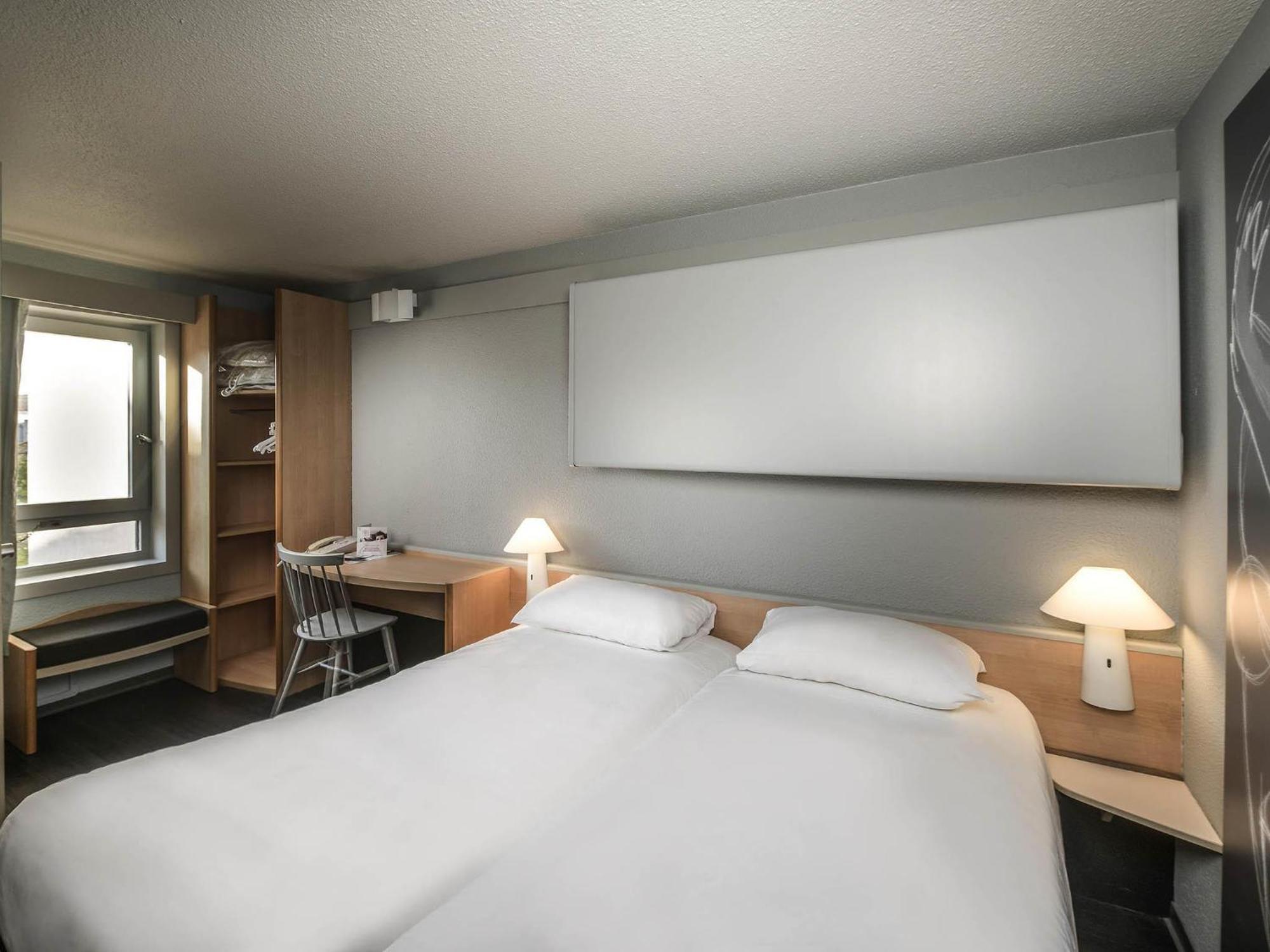 Standard Double Room Two Single Beds