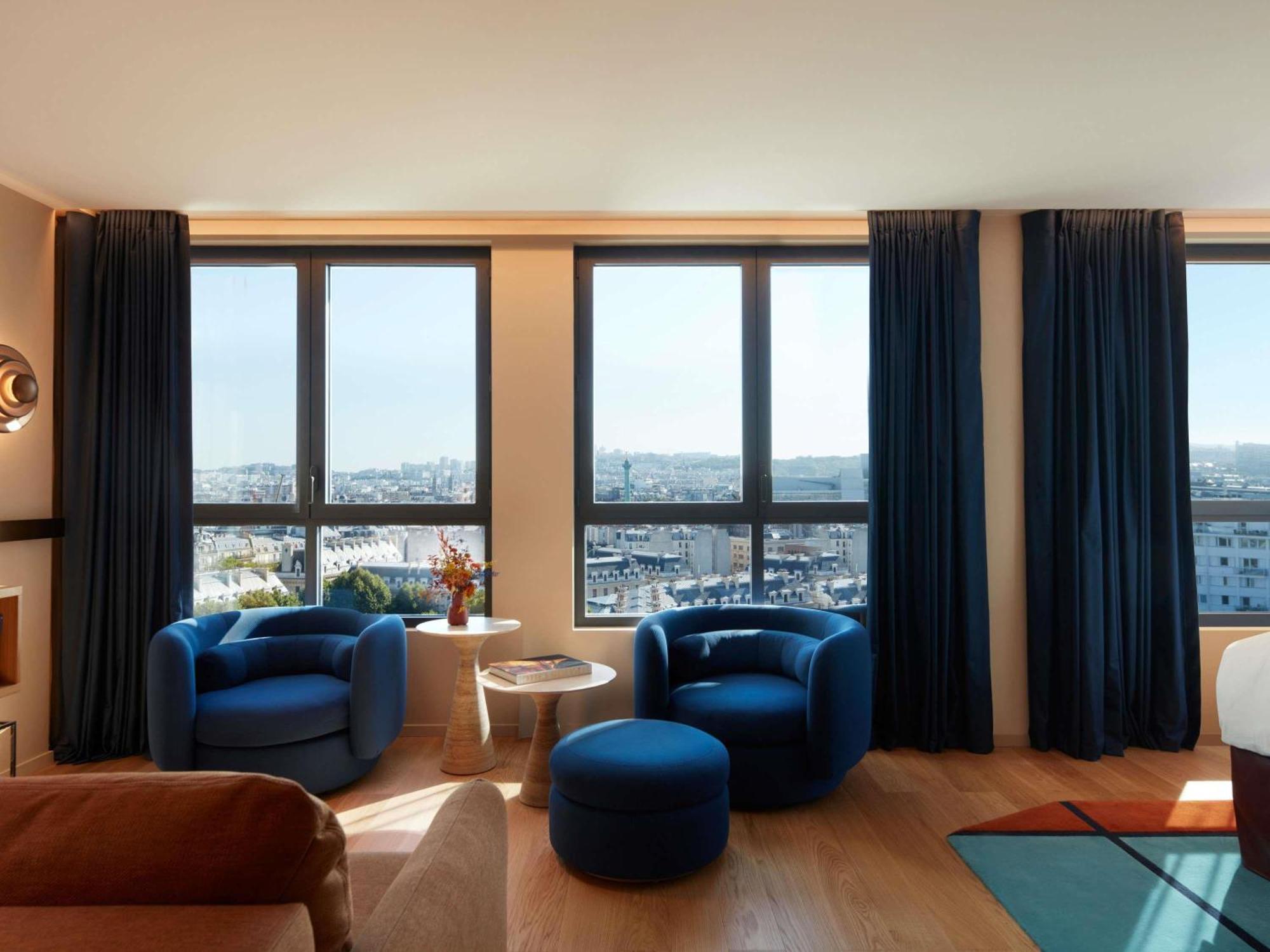 Hörnsvit L'Atelier - Utsikt över Paris takåsar