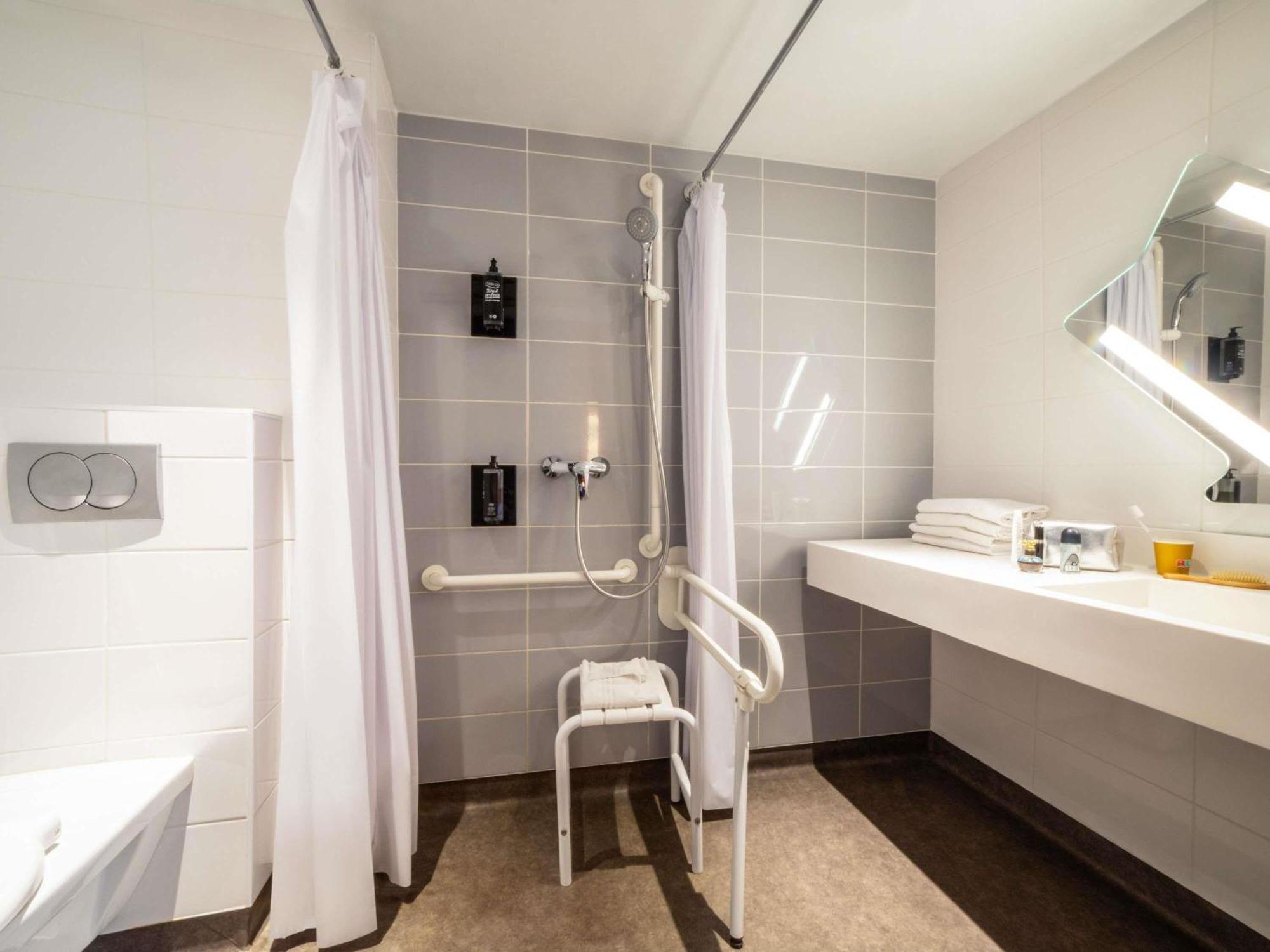 Accessible King Room