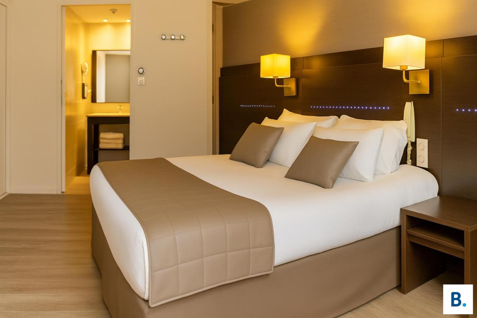 Double Room,1742574819:JPEG
