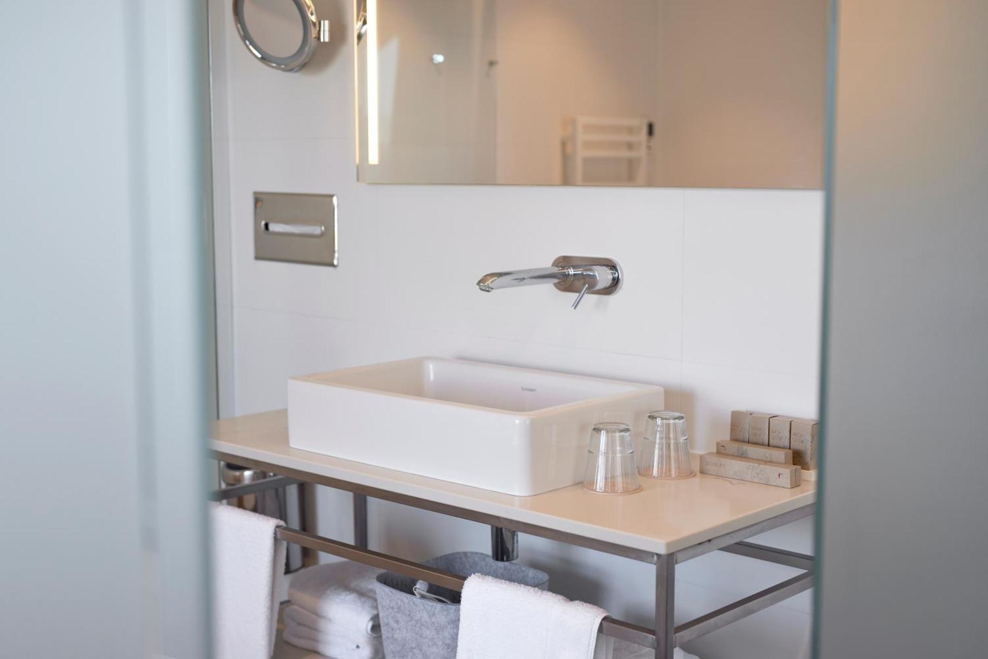 Superior Suite bath