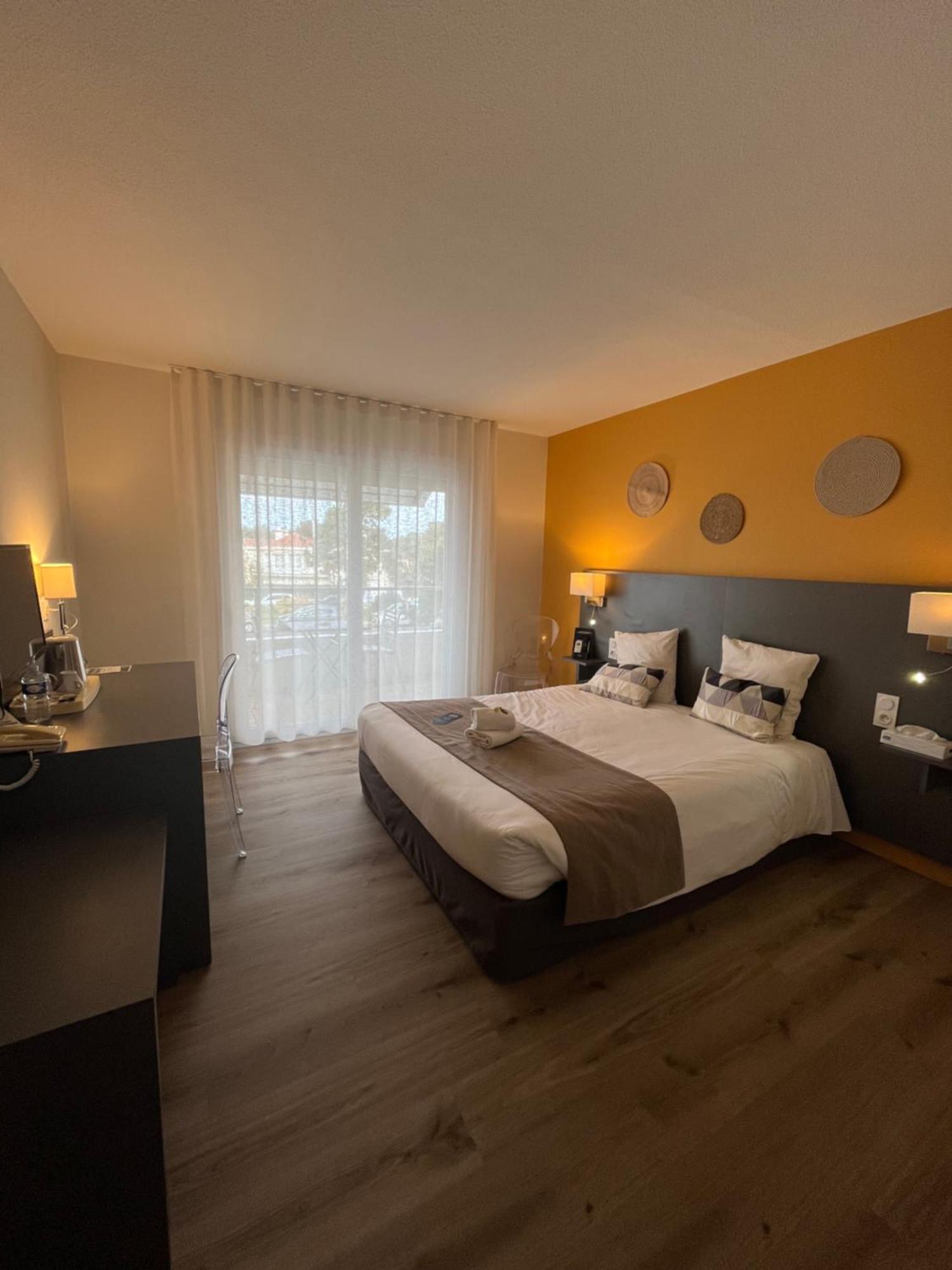 Superior Double Room Balcony Air Conditioning