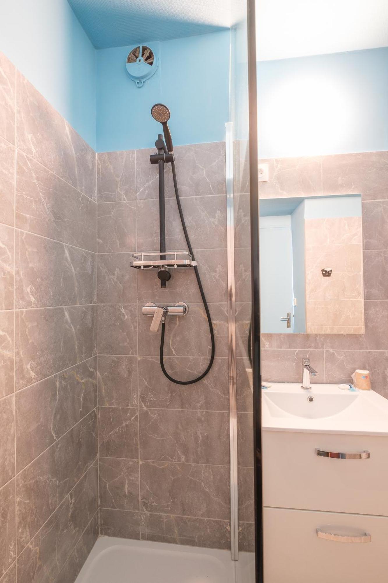 Double Room,1742673266:JPEG