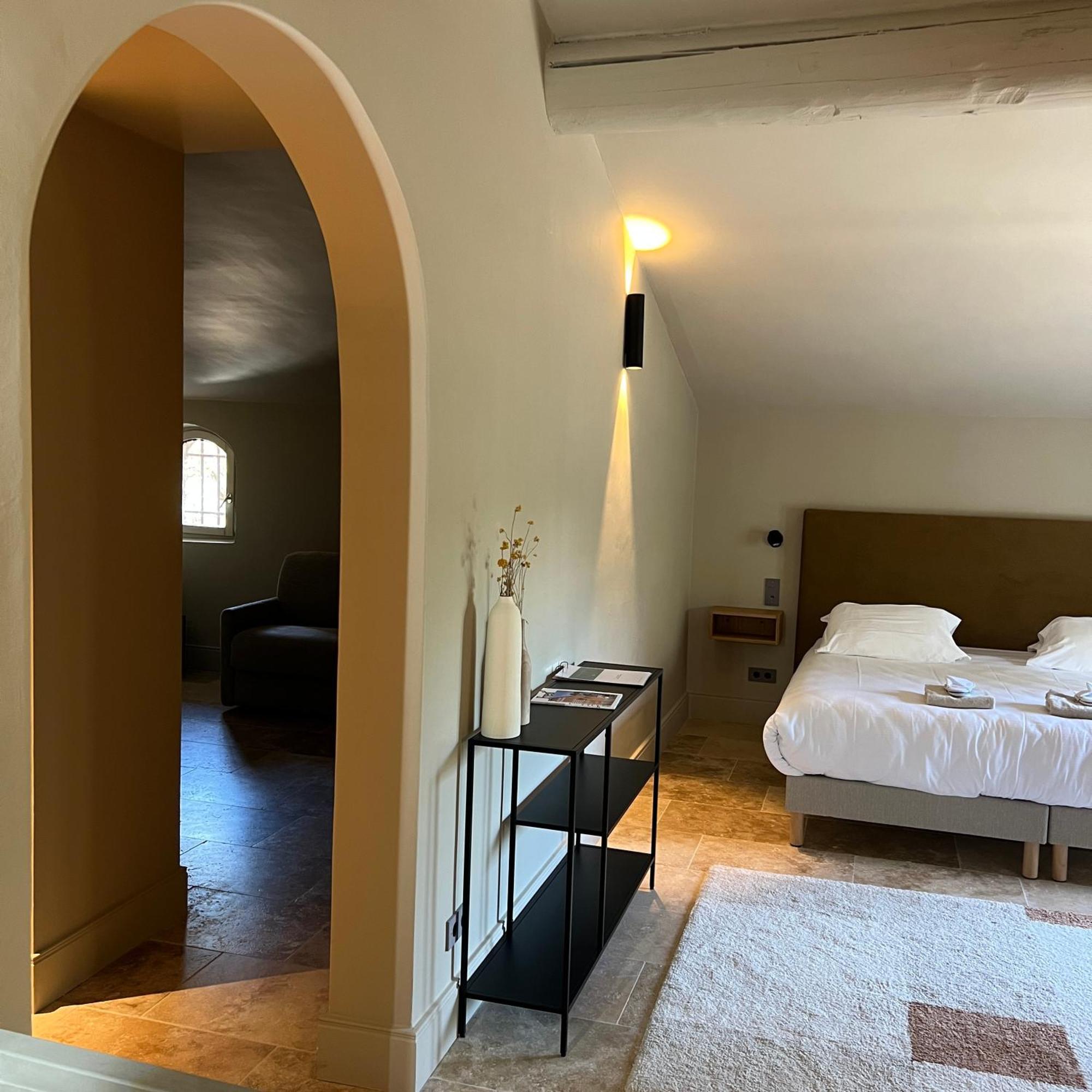 Superior King Suite