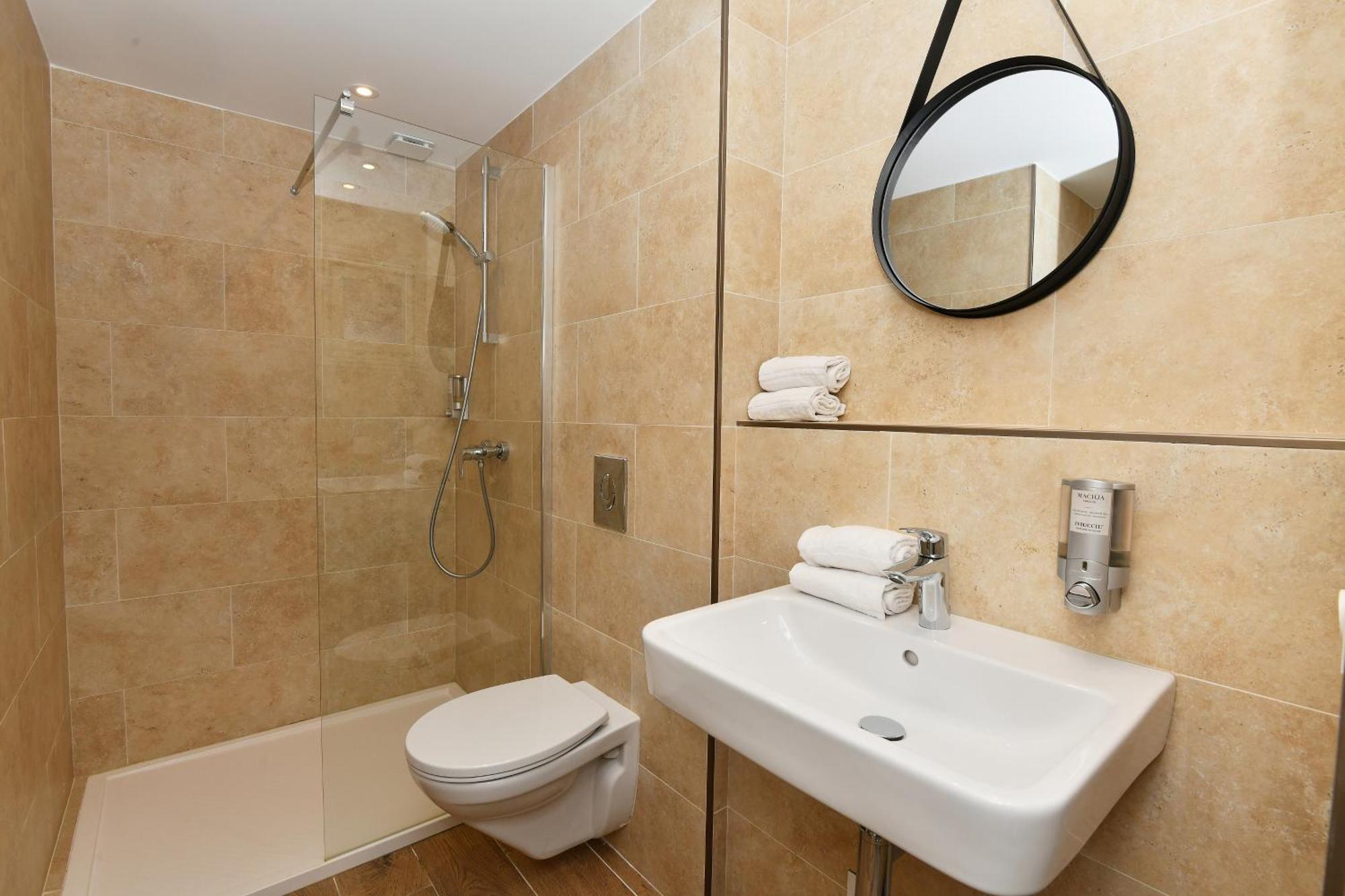 Apartment Premium,1742745795:JPEG