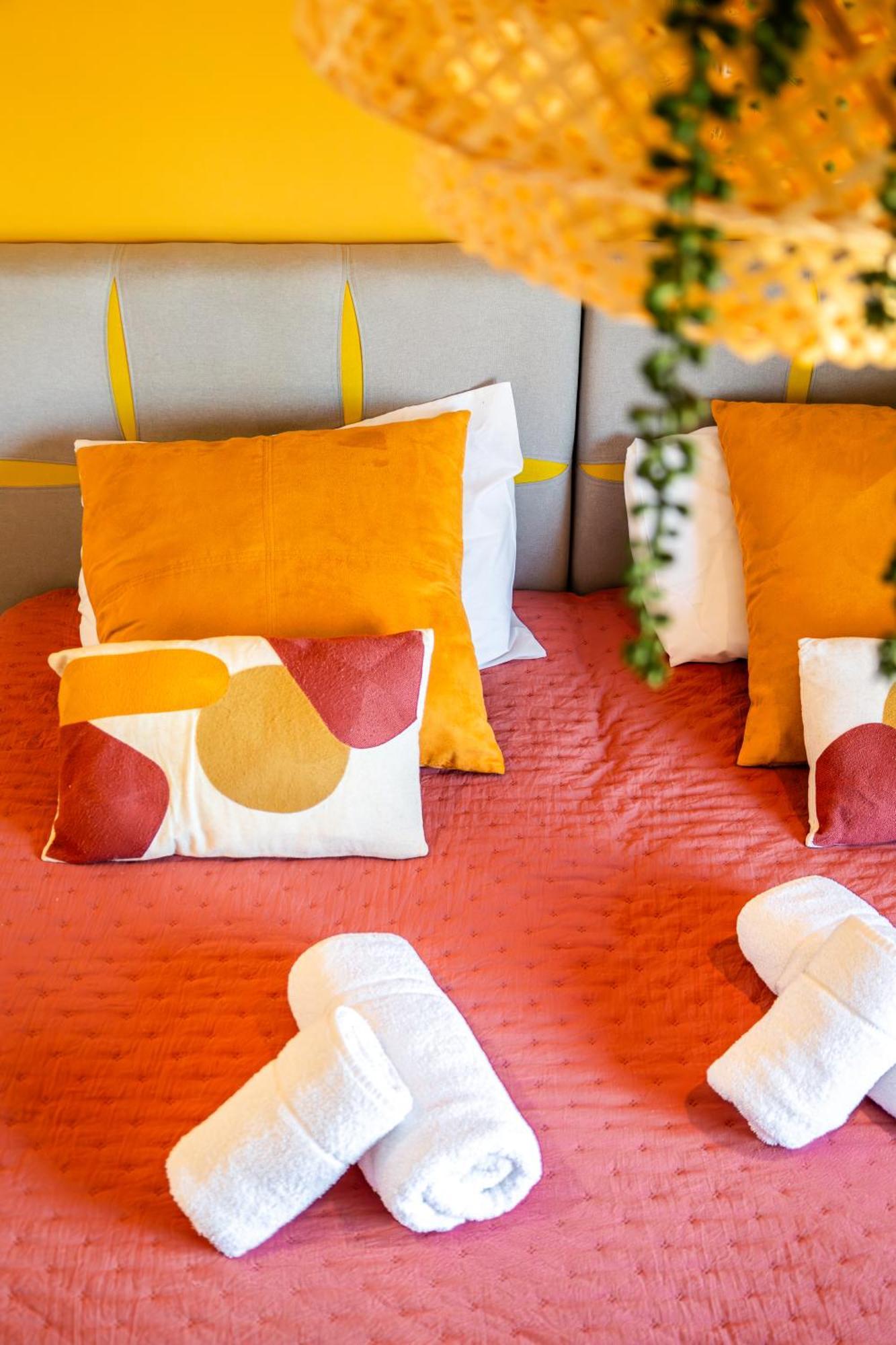 Double or Twin Room Side Sea View