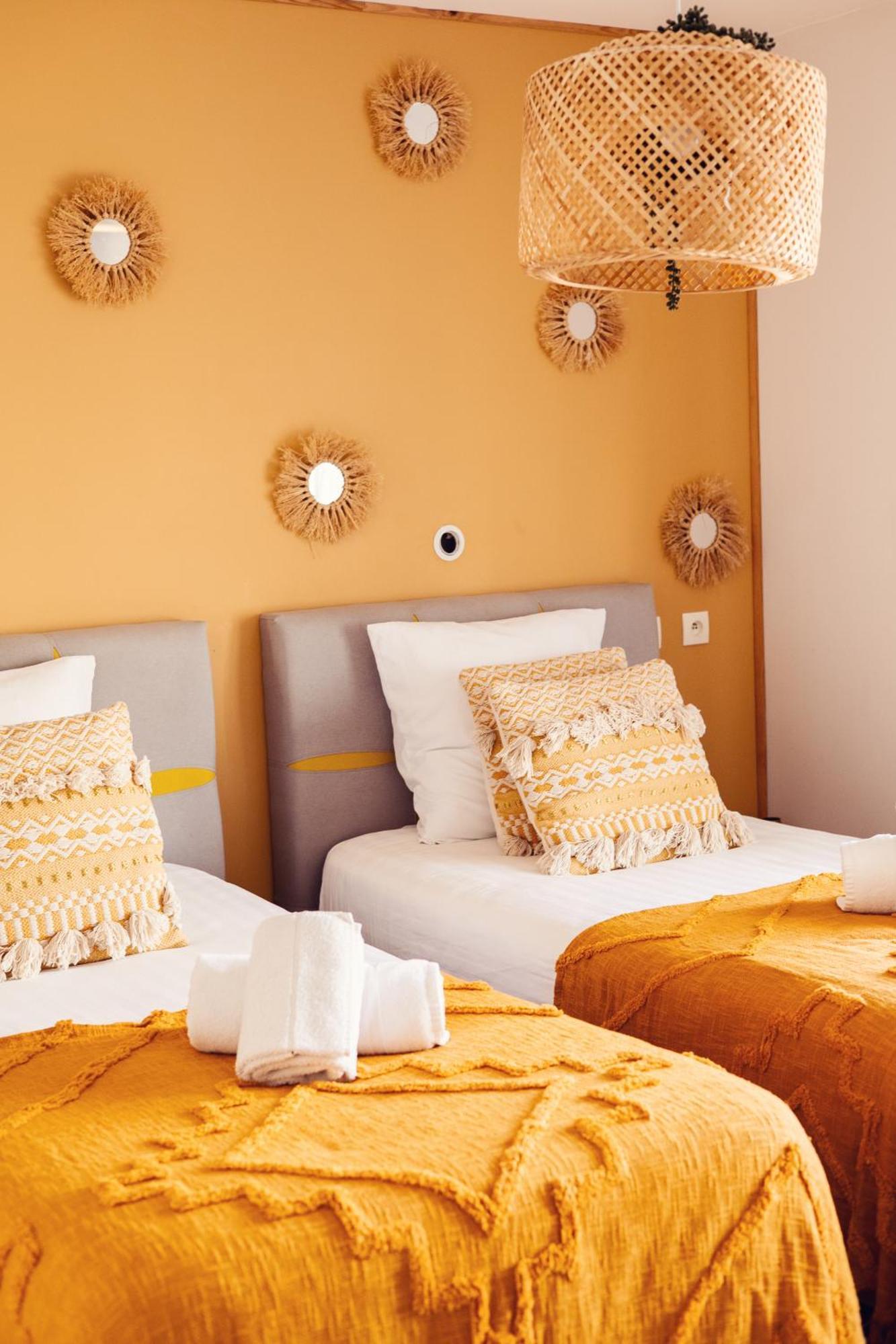 Double or Twin Room Side Sea View