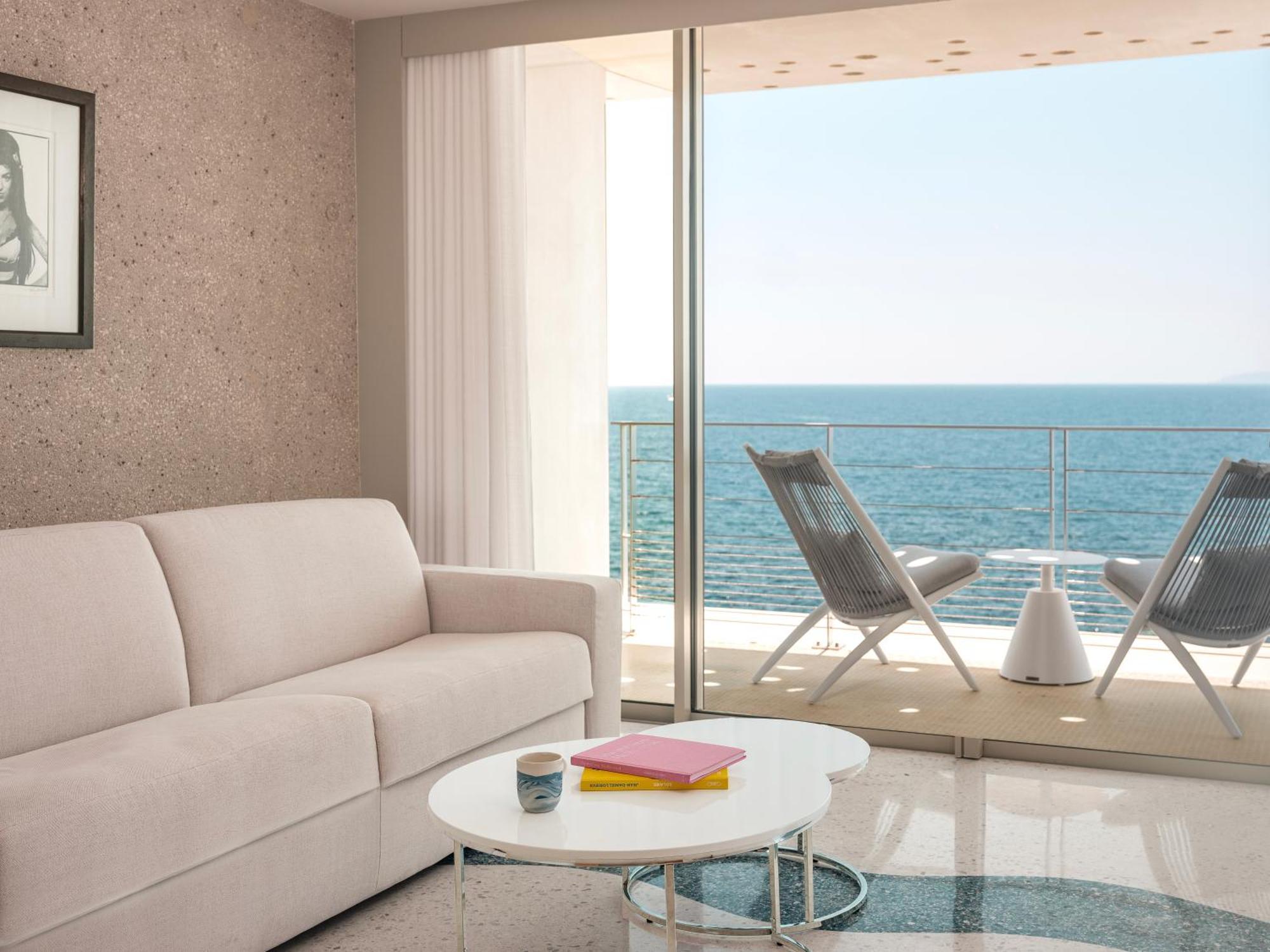 Prestige Suite