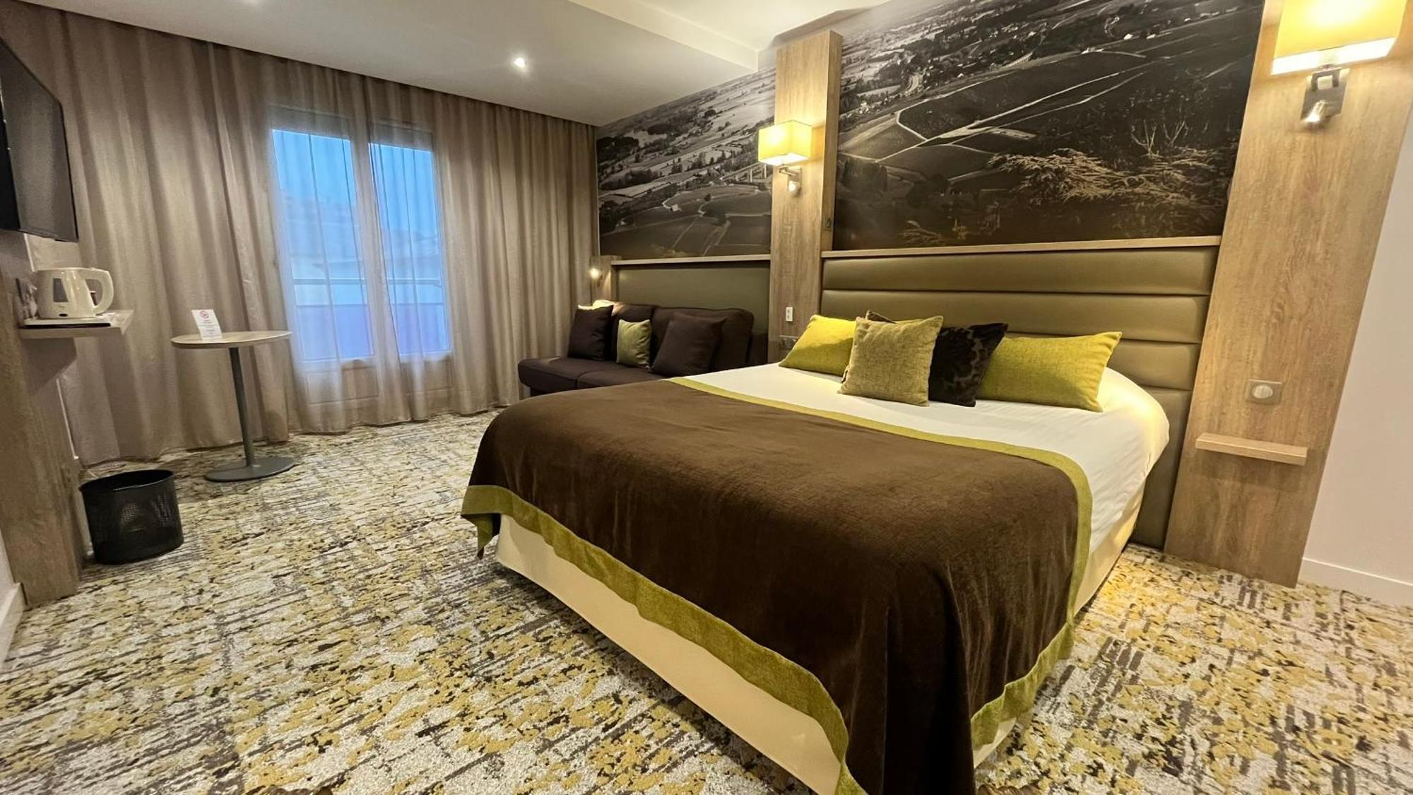 Superior Double Room Seating Area