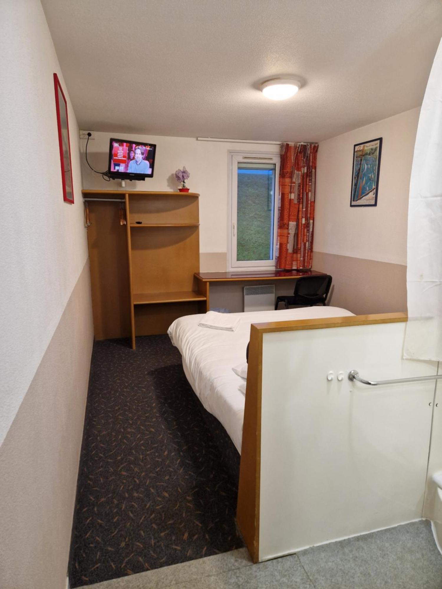 Double Room,1756442695:JPEG
