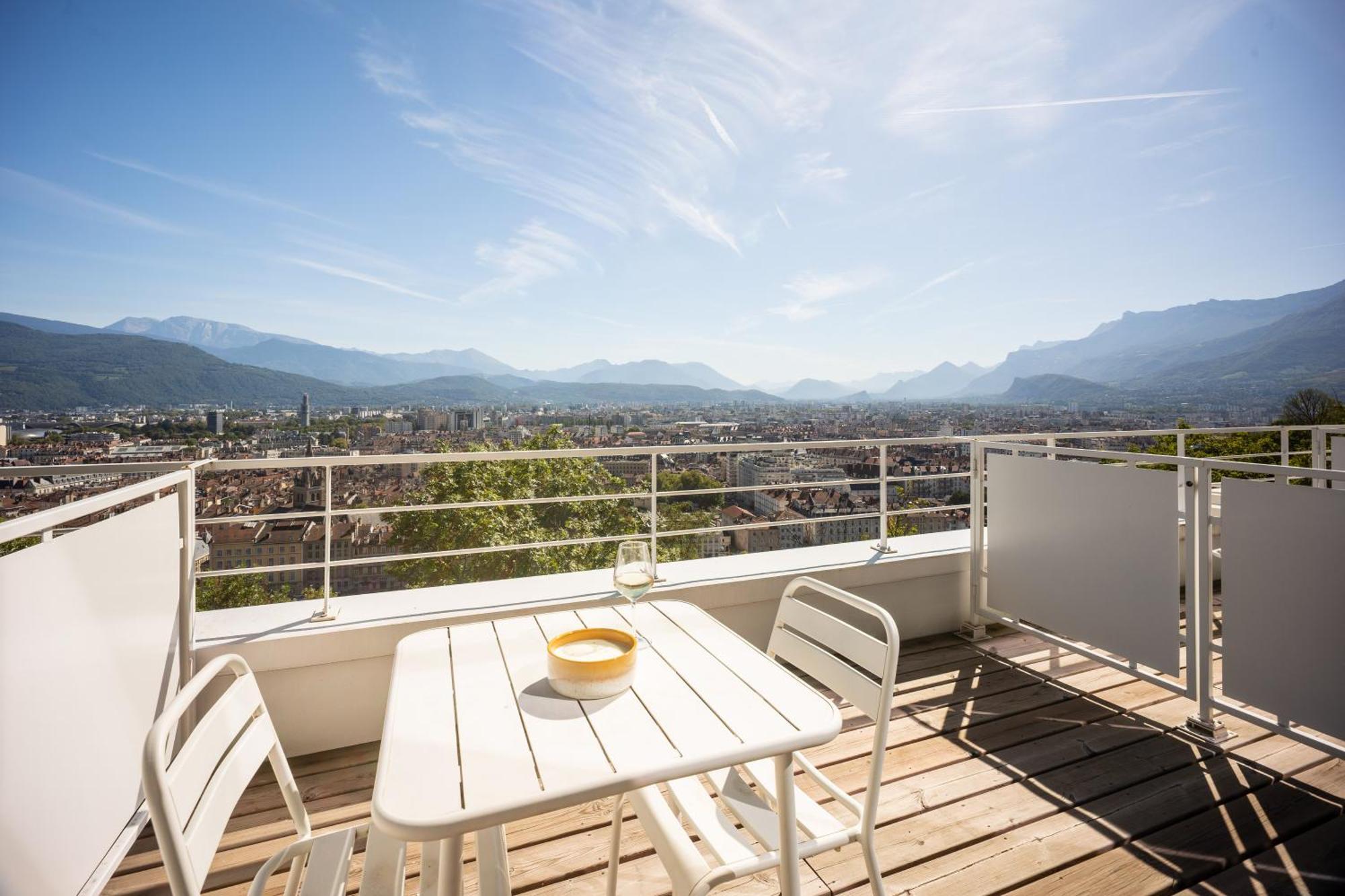Deluxe Suite Terrace