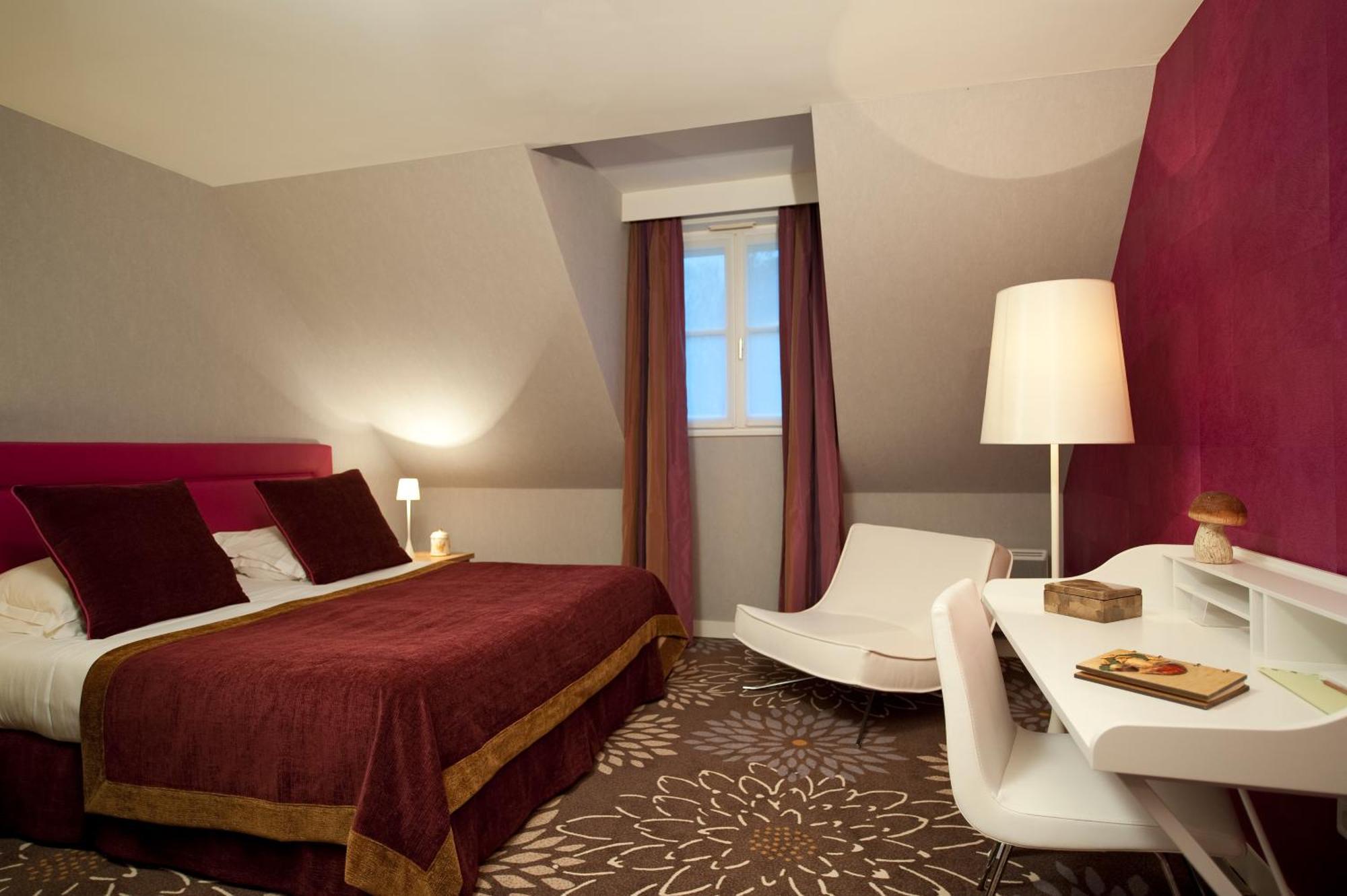 Elegant Room