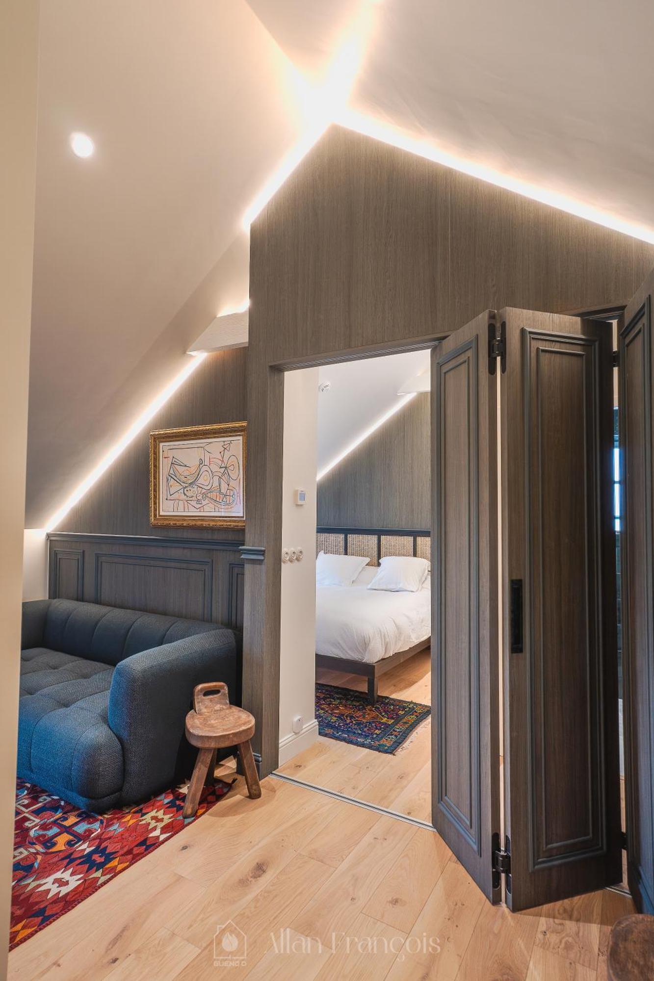 Deluxe King Room